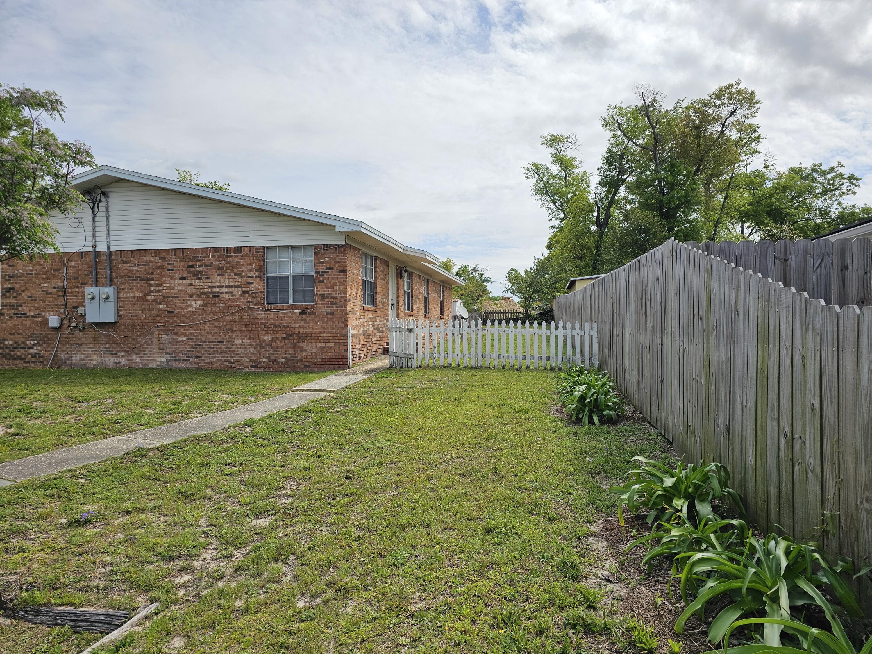 NO RECORDED SUBDIVISION - Residential