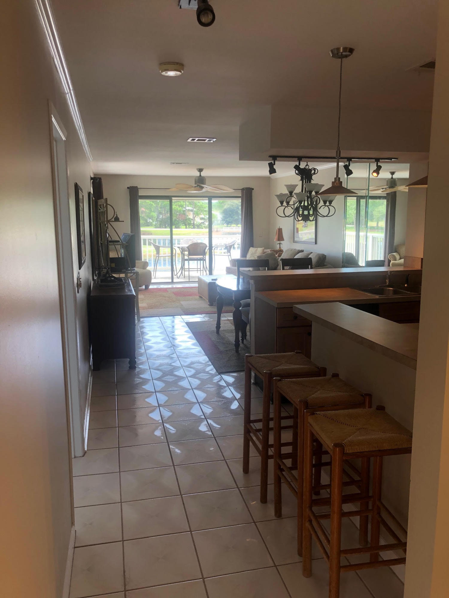 HARBOUR POINT CONDO - Residential