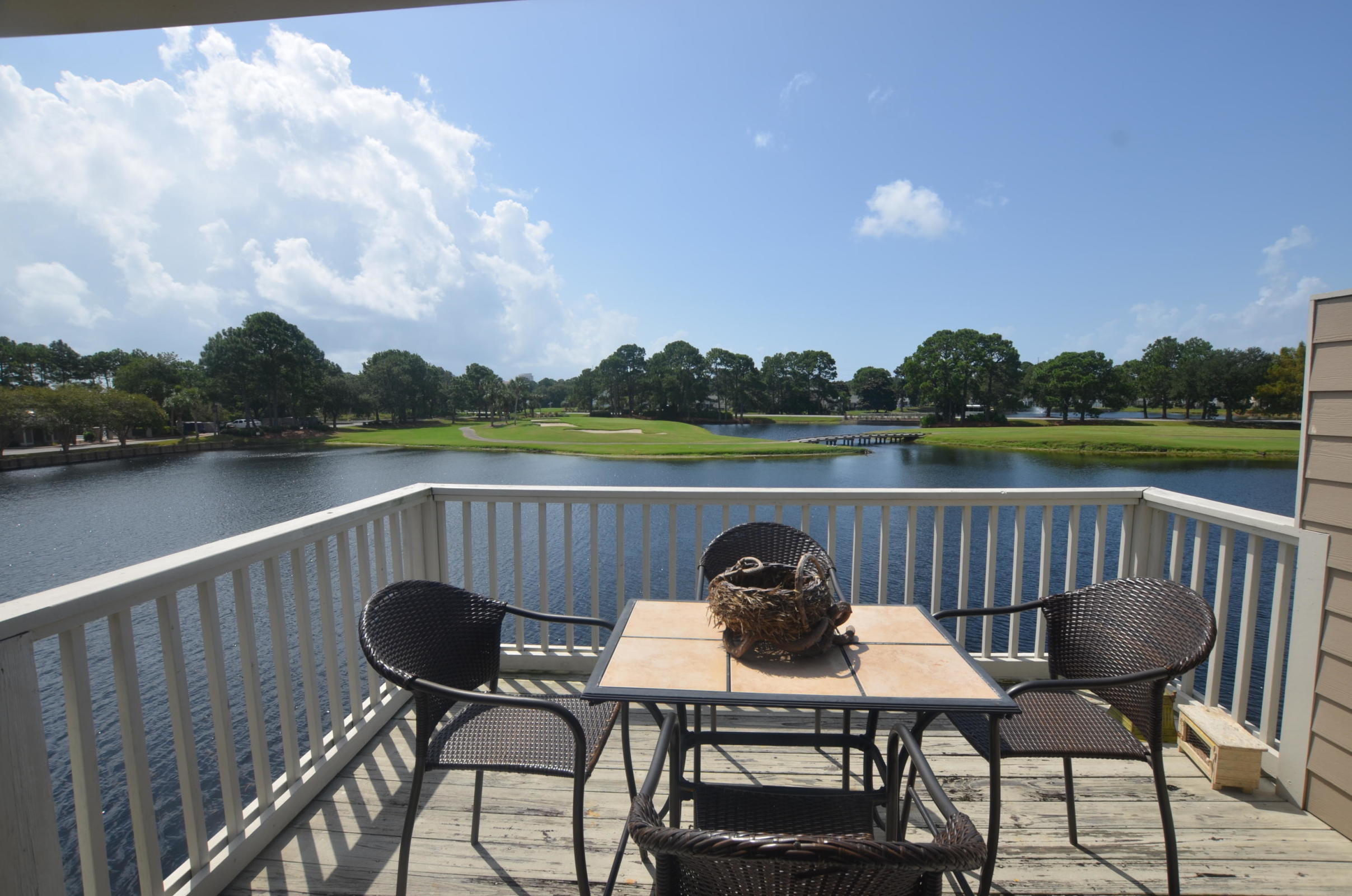 HARBOUR POINT CONDO - Residential