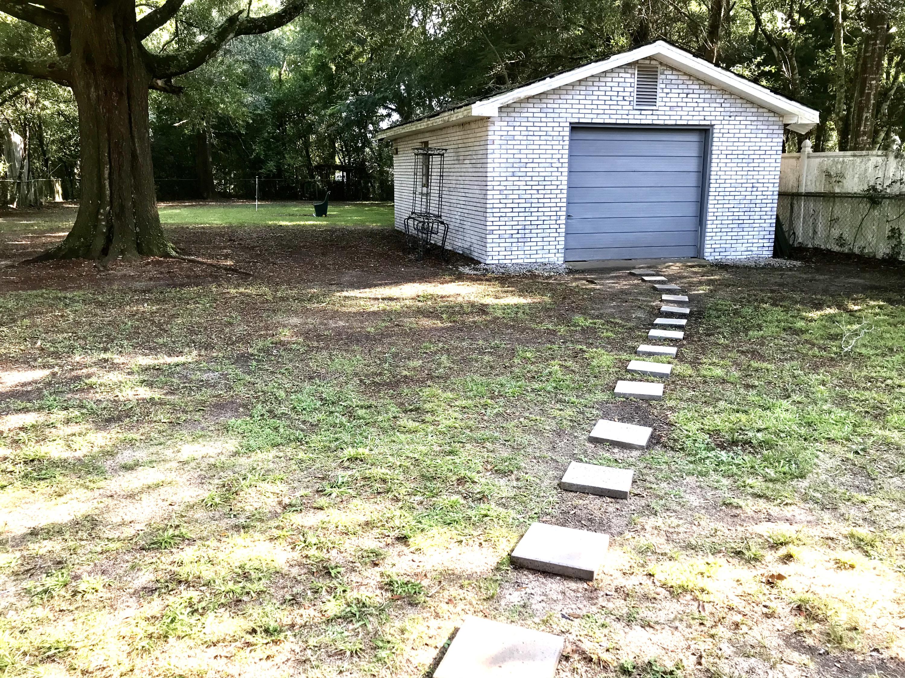 EDNEYS WEST HILL - Residential