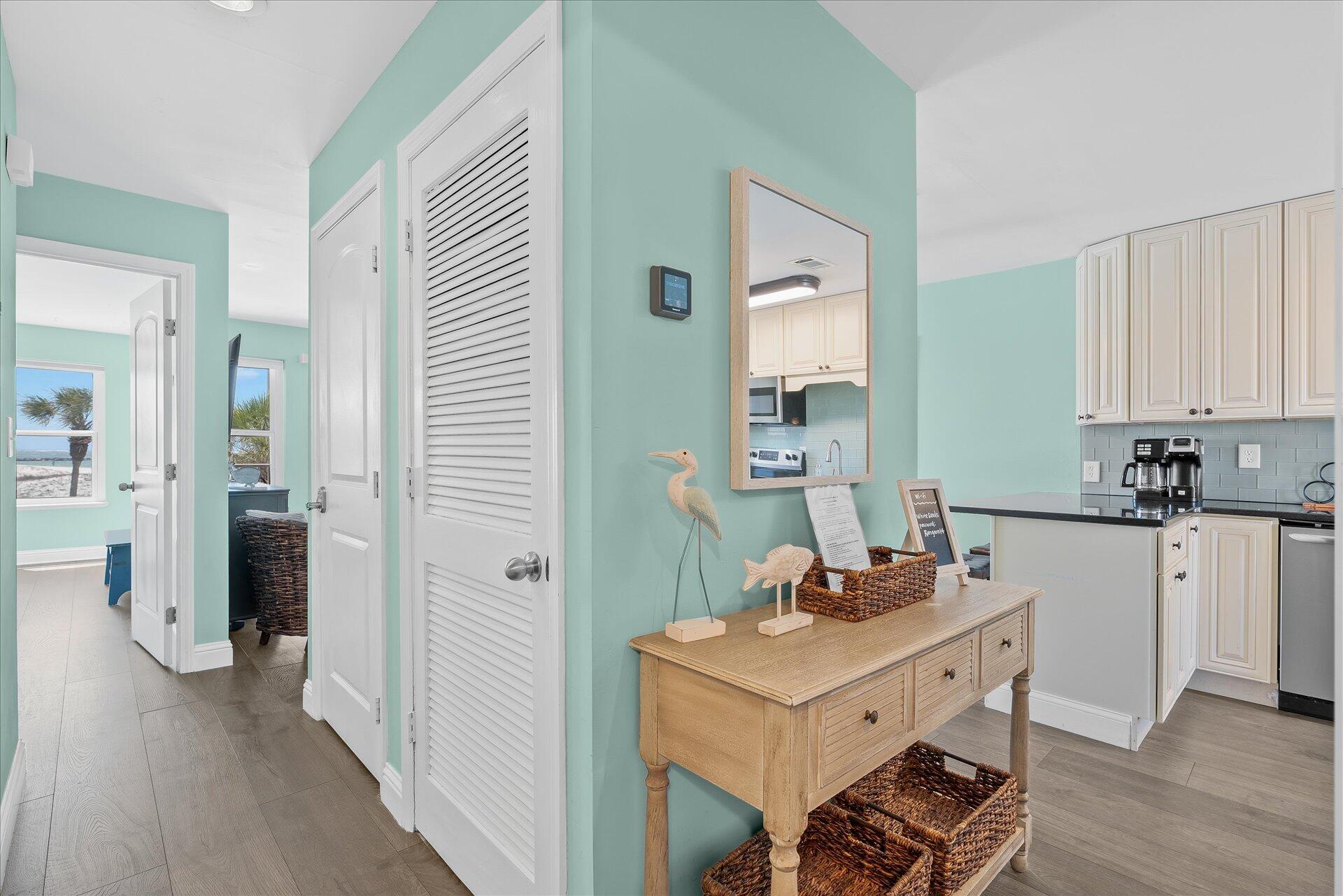 POOLSIDE VILLAS CONDO - Residential