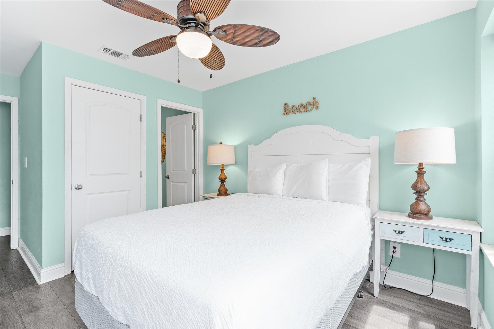 POOLSIDE VILLAS CONDO - Residential