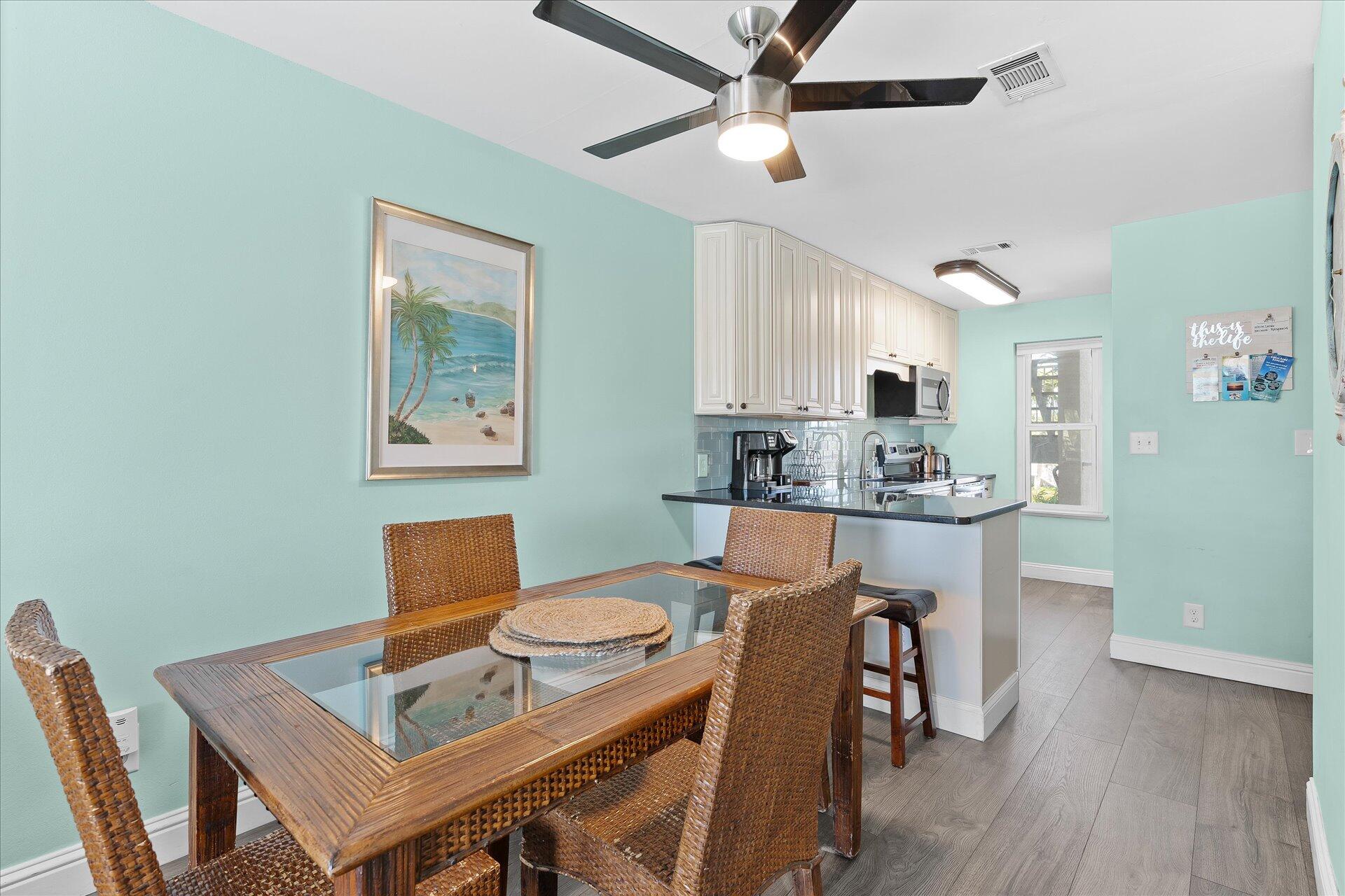 POOLSIDE VILLAS CONDO - Residential
