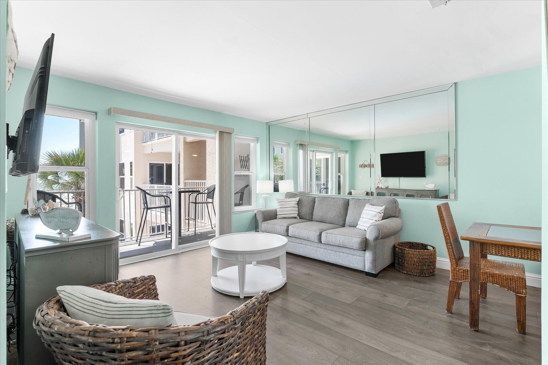 POOLSIDE VILLAS CONDO - Residential