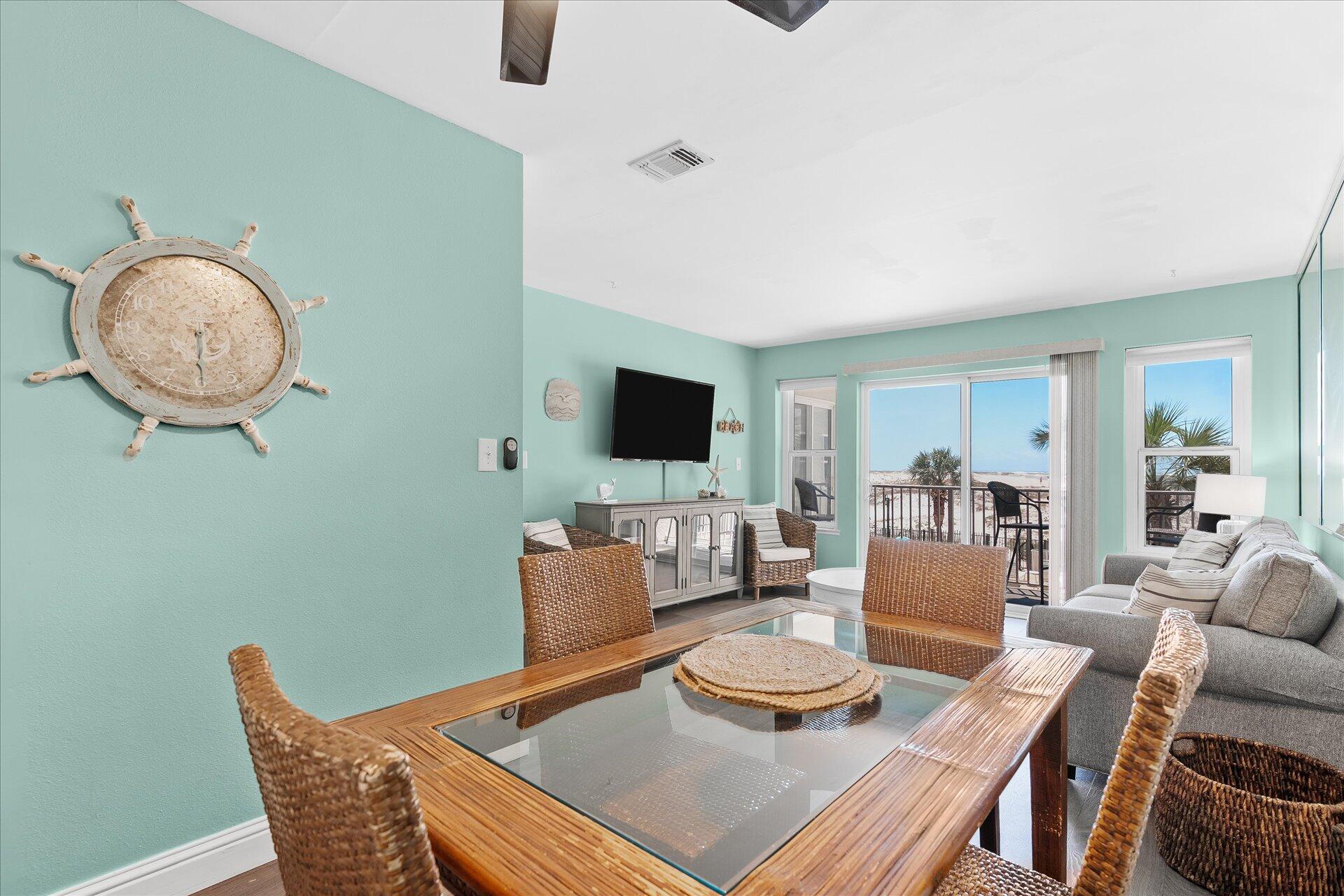 POOLSIDE VILLAS CONDO - Residential