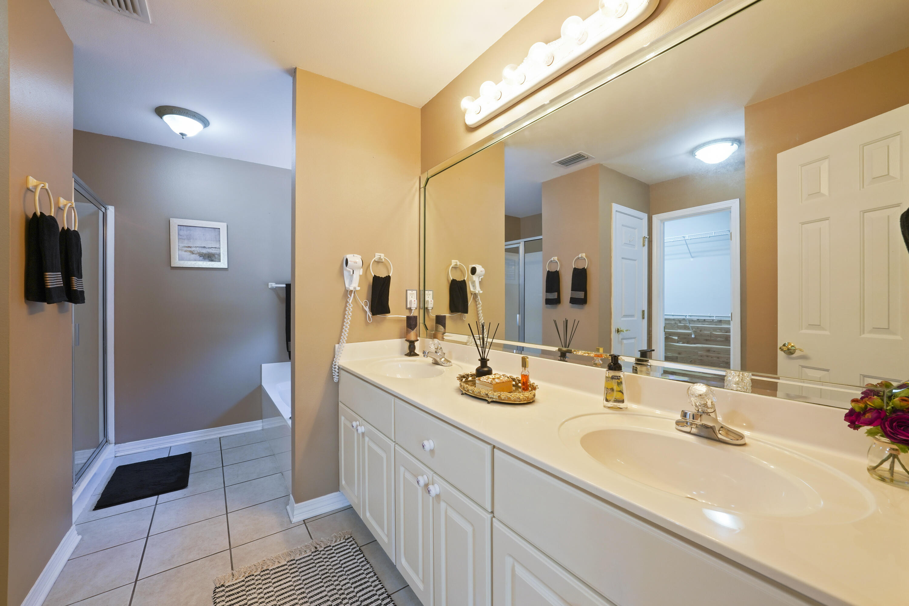 DOROTHY BOWEN ESTATES - Residential