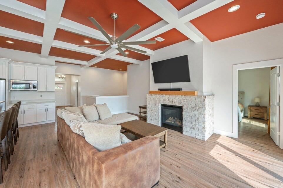 Hideaway Ridge - Residential Lease