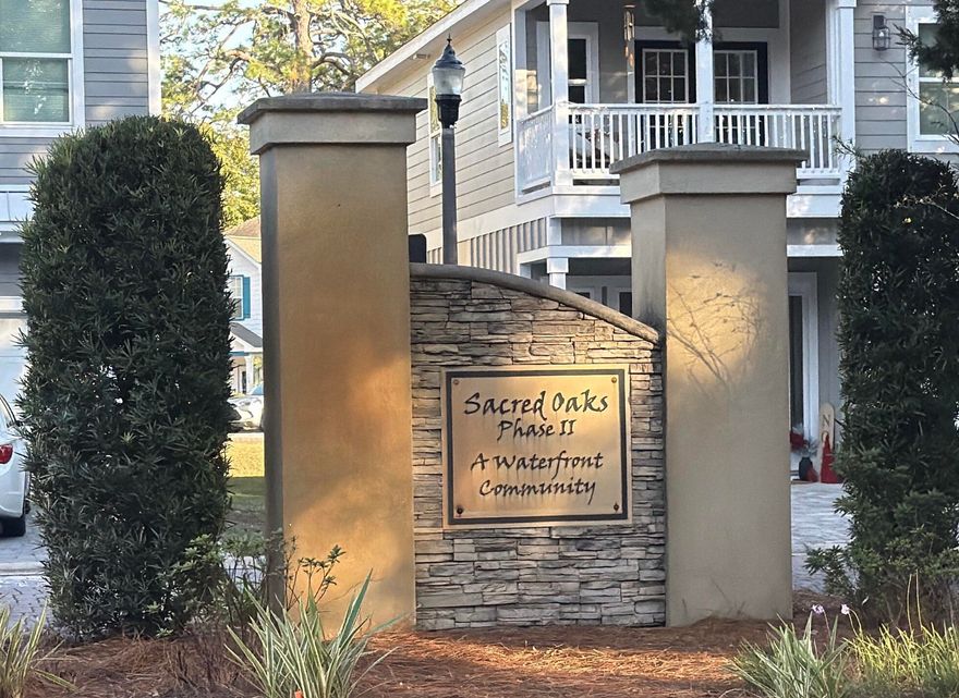 Located in the popular community of Sacred Oaks, this 0.07 acre REO parcel rests on Reardon Way in Sacred Oaks Phase 2. One of just a handful of remaining parcels left available in this neighborhood, this lot is ready for new construction with neighboring properties typically featuring mostly 2 story units ranglng from 1400 to 1650 sq ft. This location offers exceptional convenience and is just a few miles from Ascension health, San Destin Resort, Destin, Beaches and more!