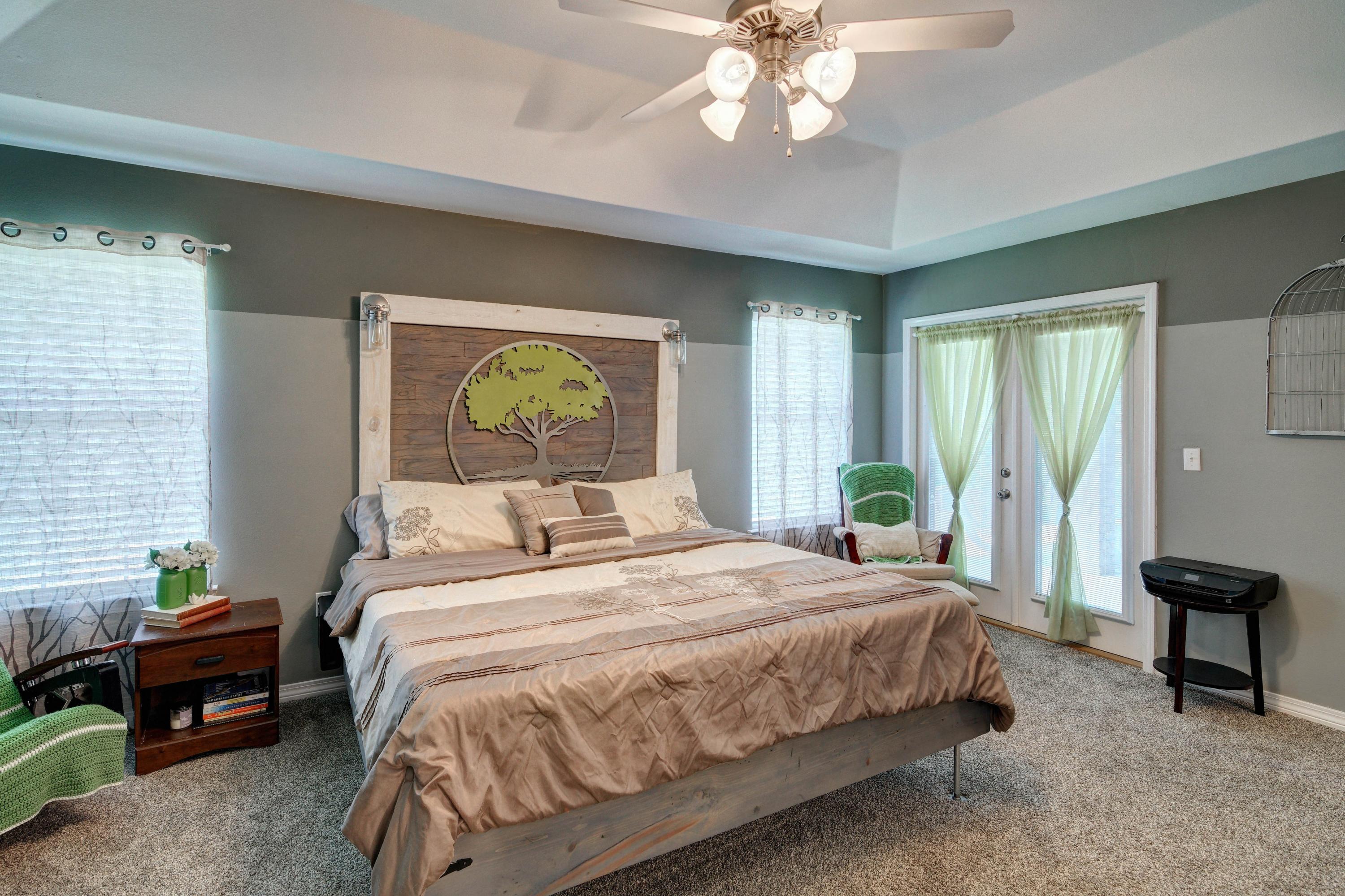 CREETWOOD VILLAGE - Residential