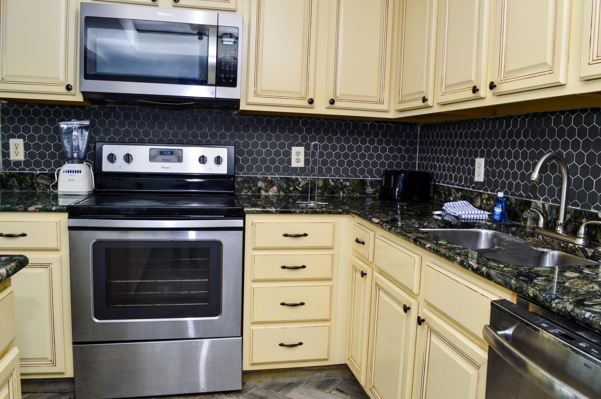 EDGEWATER TOWER 1A CONDO - Residential