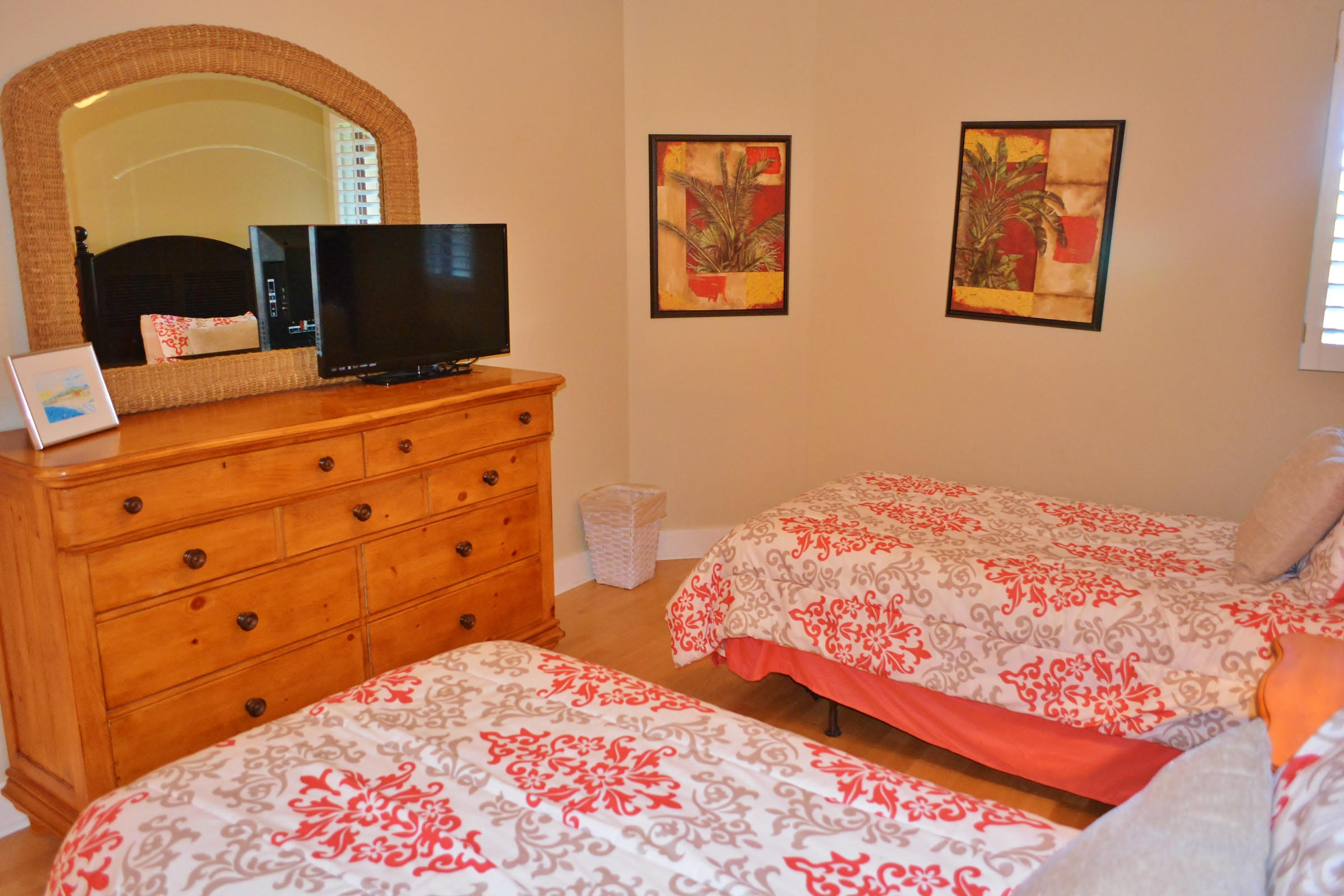 VILLAS AT SEAGROVE BEACH - Residential