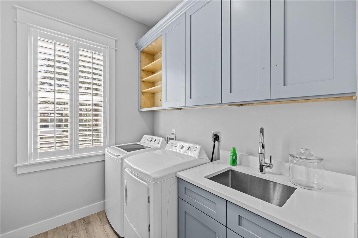 LAKESIDE AT BLUE MOUNTAIN BEACH - Residential Lease