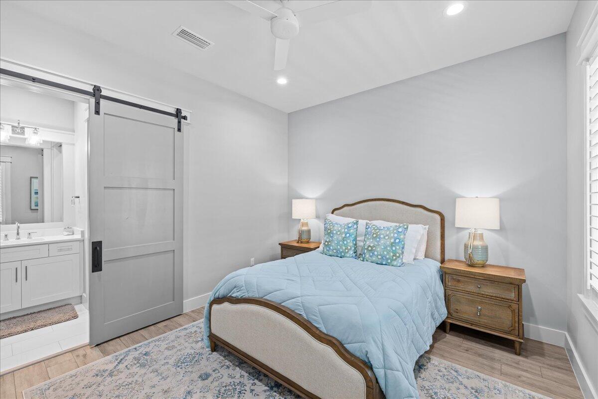 LAKESIDE AT BLUE MOUNTAIN BEACH - Residential Lease