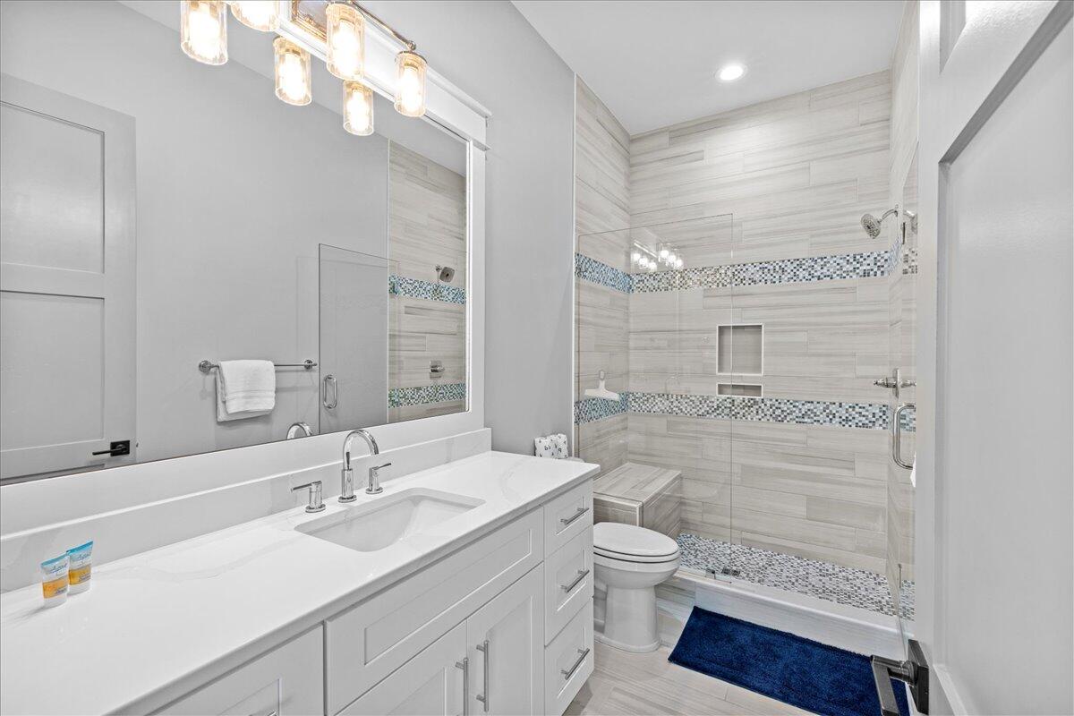 LAKESIDE AT BLUE MOUNTAIN BEACH - Residential Lease