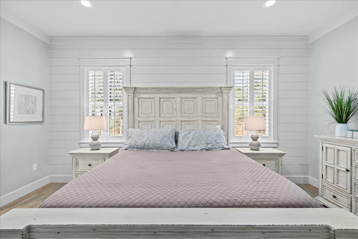 LAKESIDE AT BLUE MOUNTAIN BEACH - Residential Lease