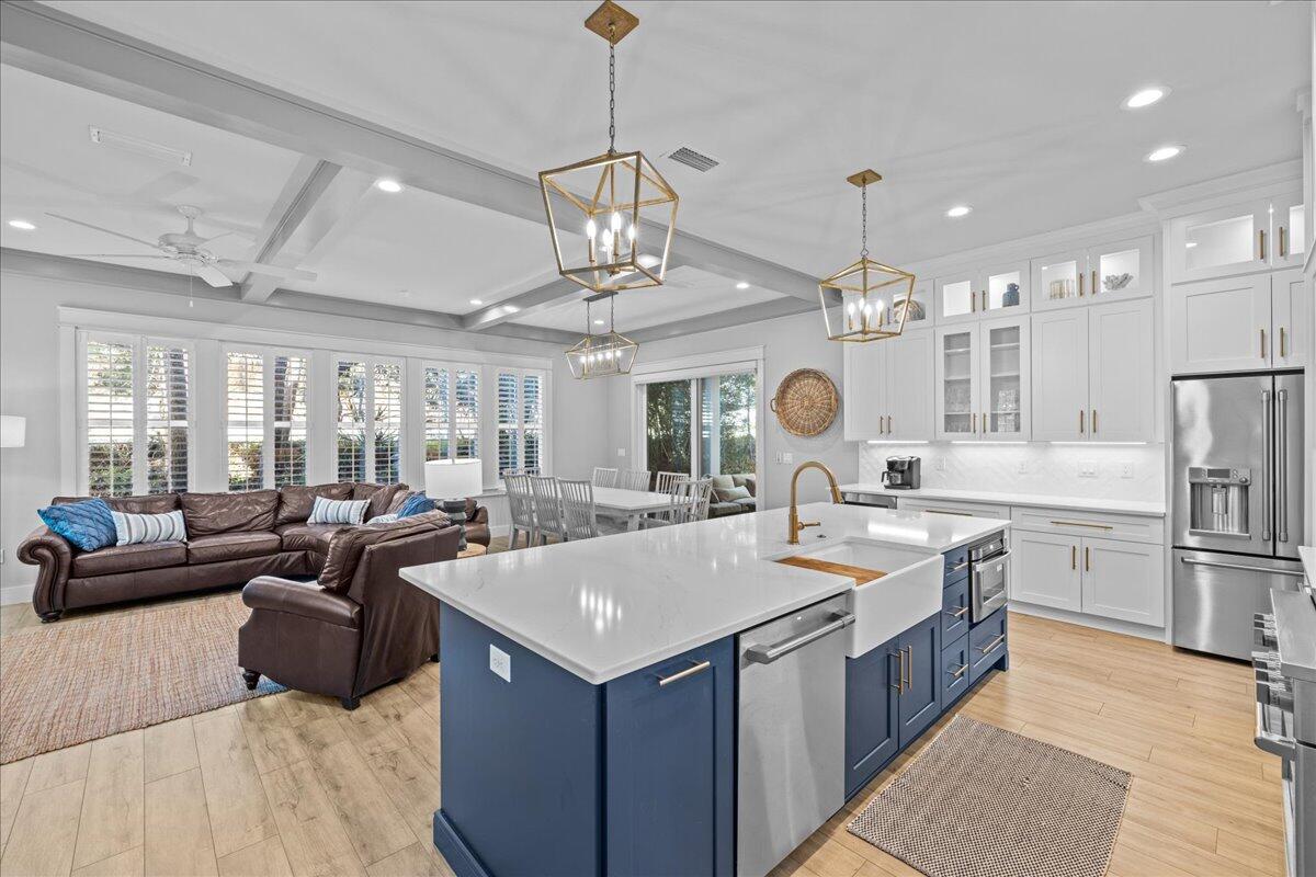 LAKESIDE AT BLUE MOUNTAIN BEACH - Residential Lease