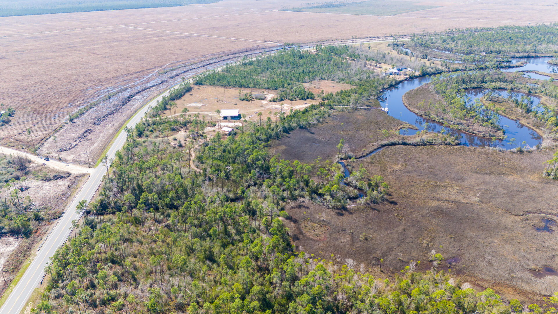 Landings At Wetappo - Land