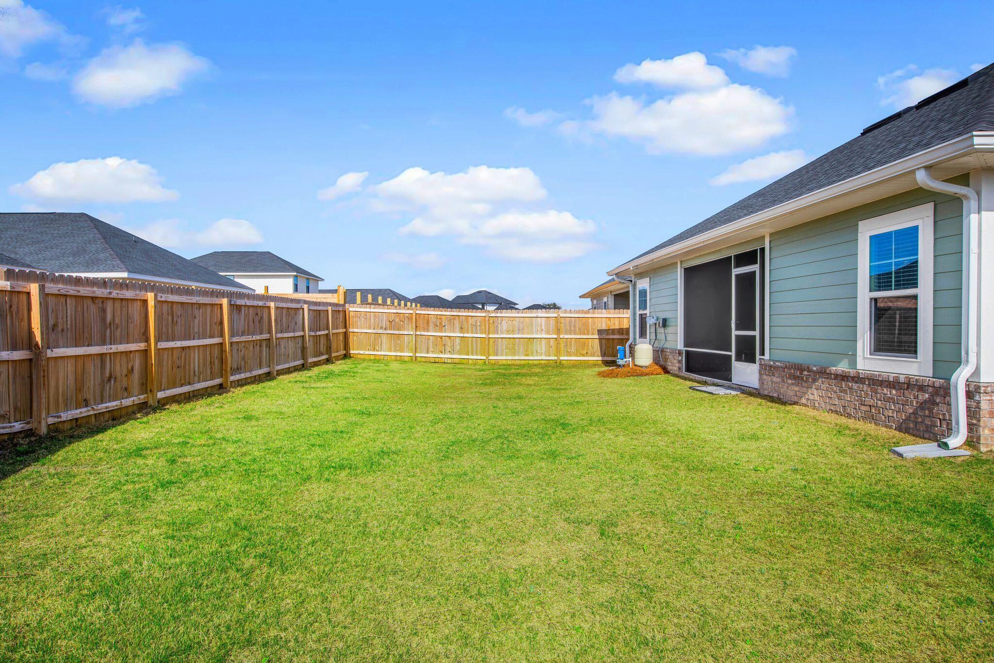 THE BLUFFS AT LAFAYETTE - Residential