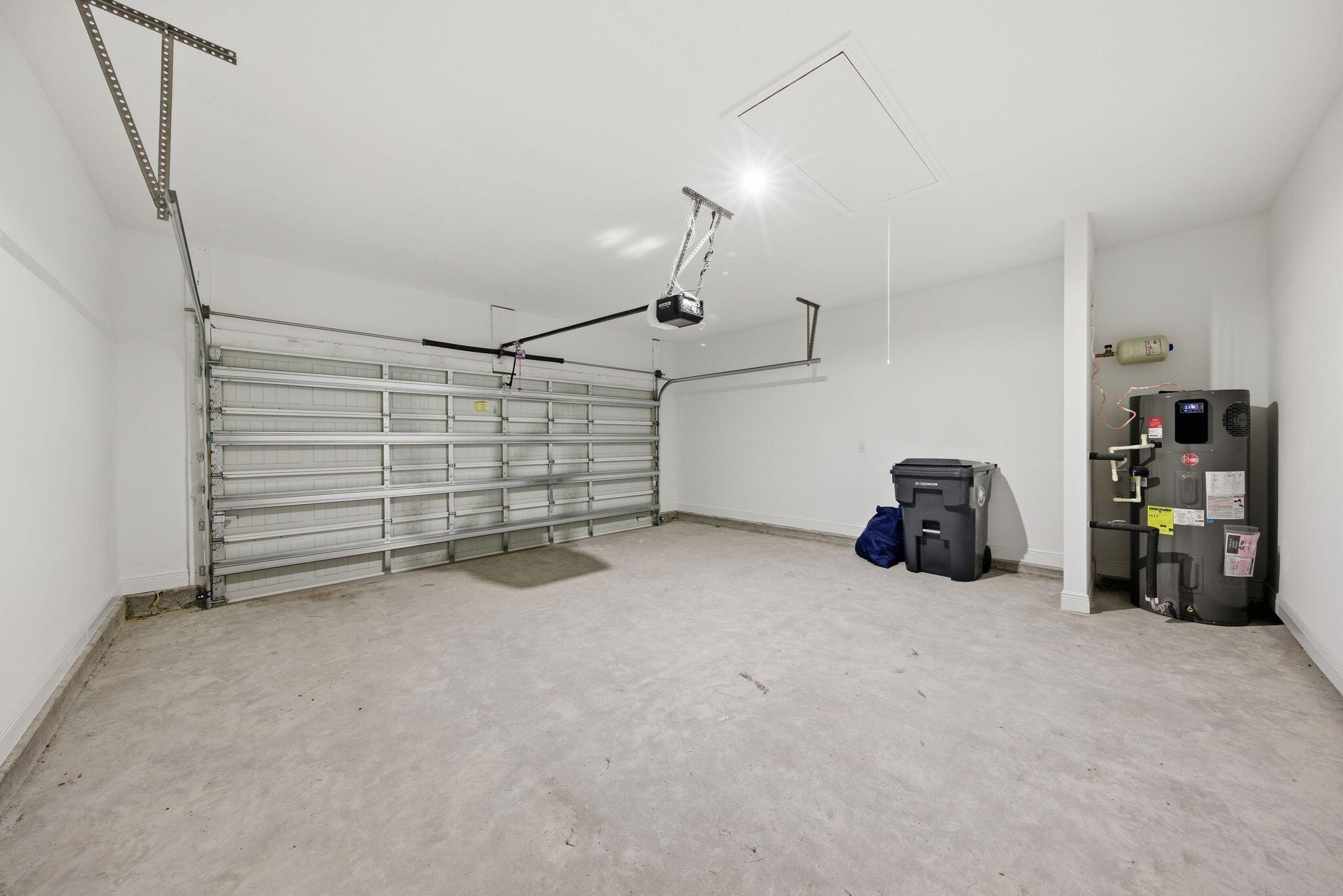 THE BLUFFS AT LAFAYETTE - Residential