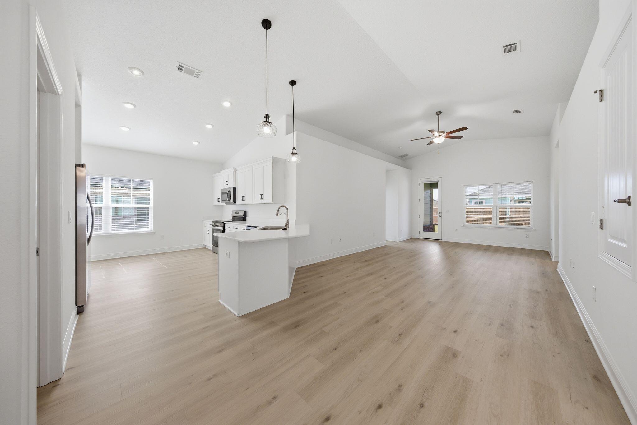 THE BLUFFS AT LAFAYETTE - Residential