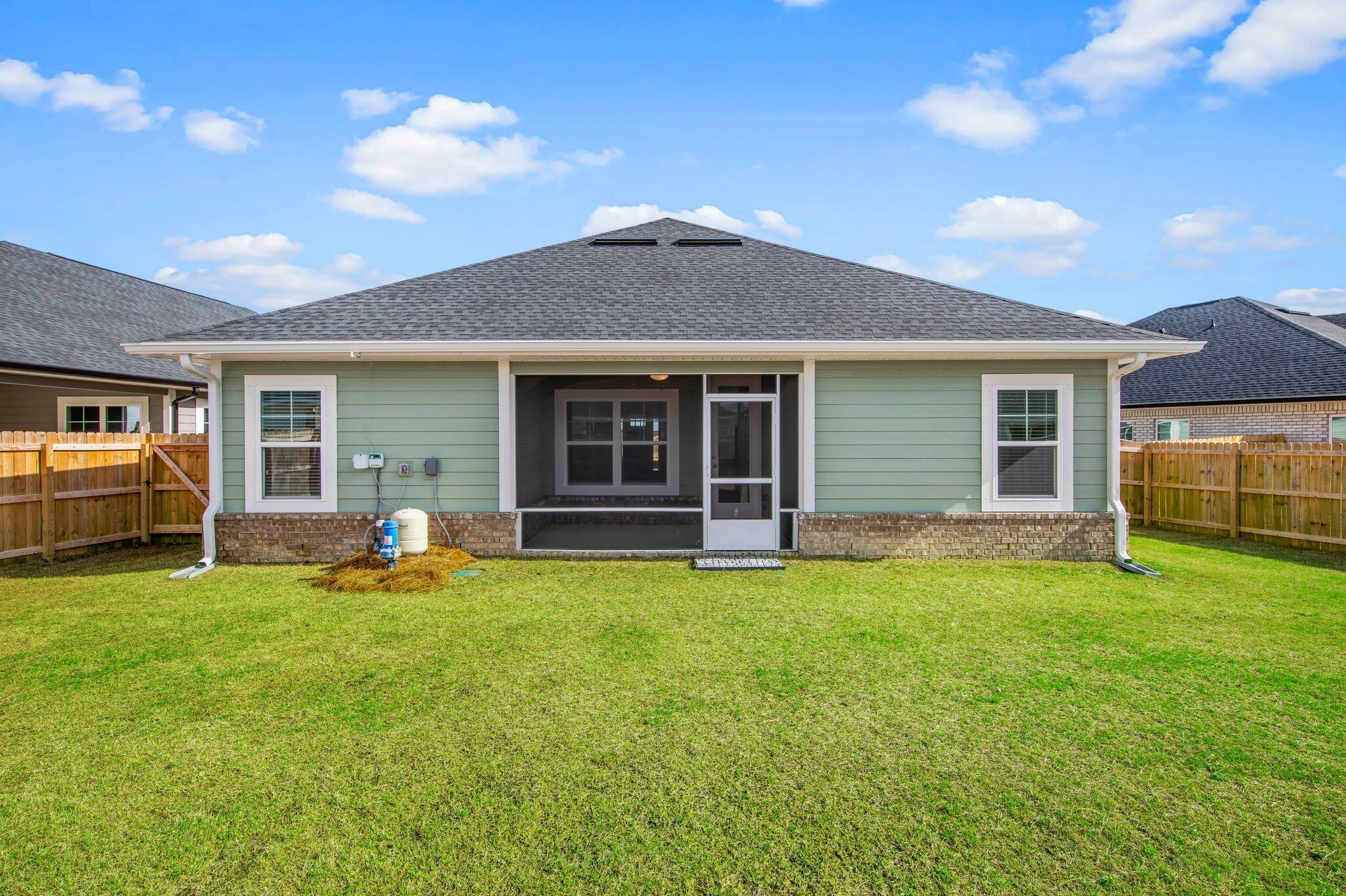 THE BLUFFS AT LAFAYETTE - Residential