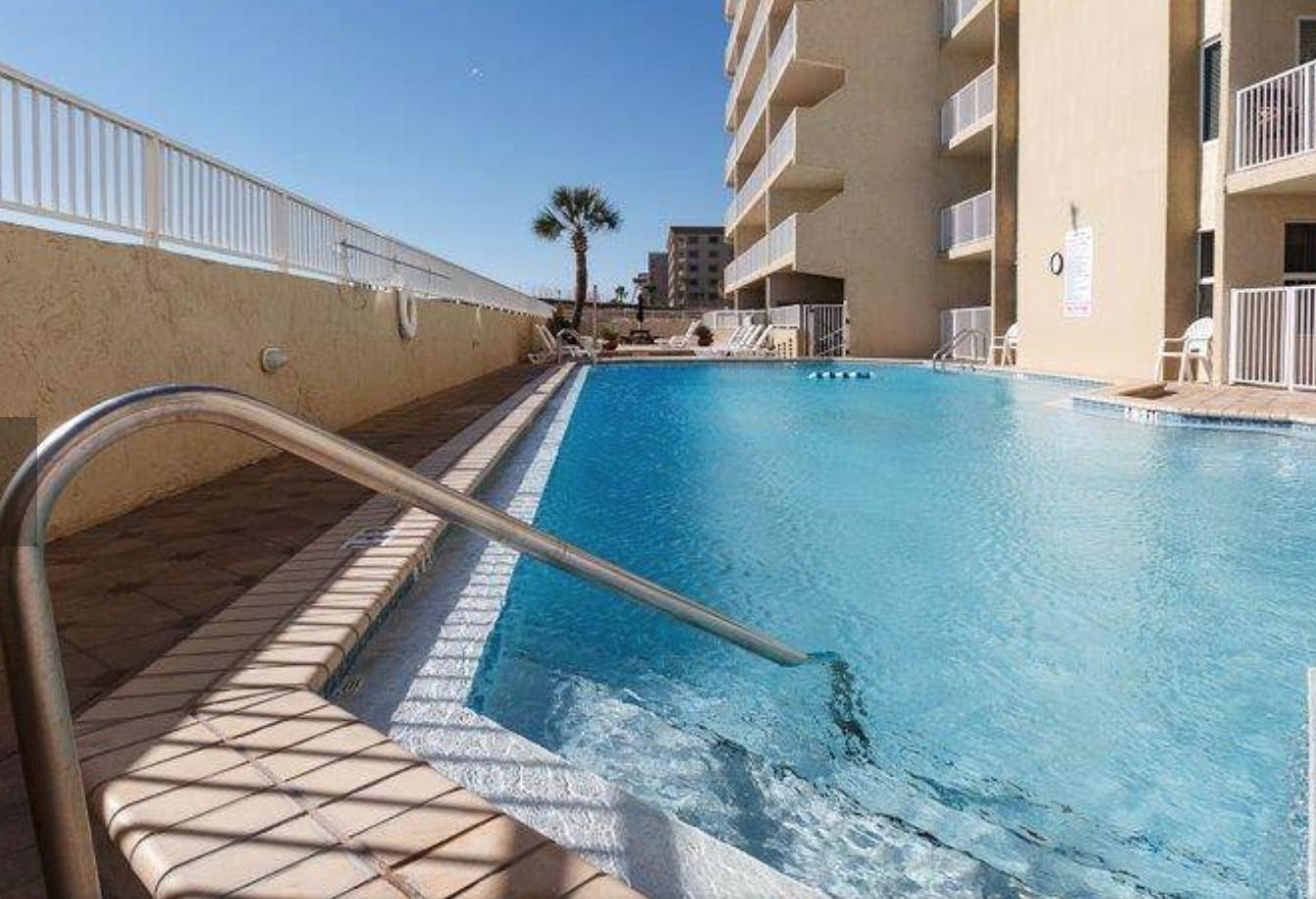 ISLAND ECHO CONDO - Residential