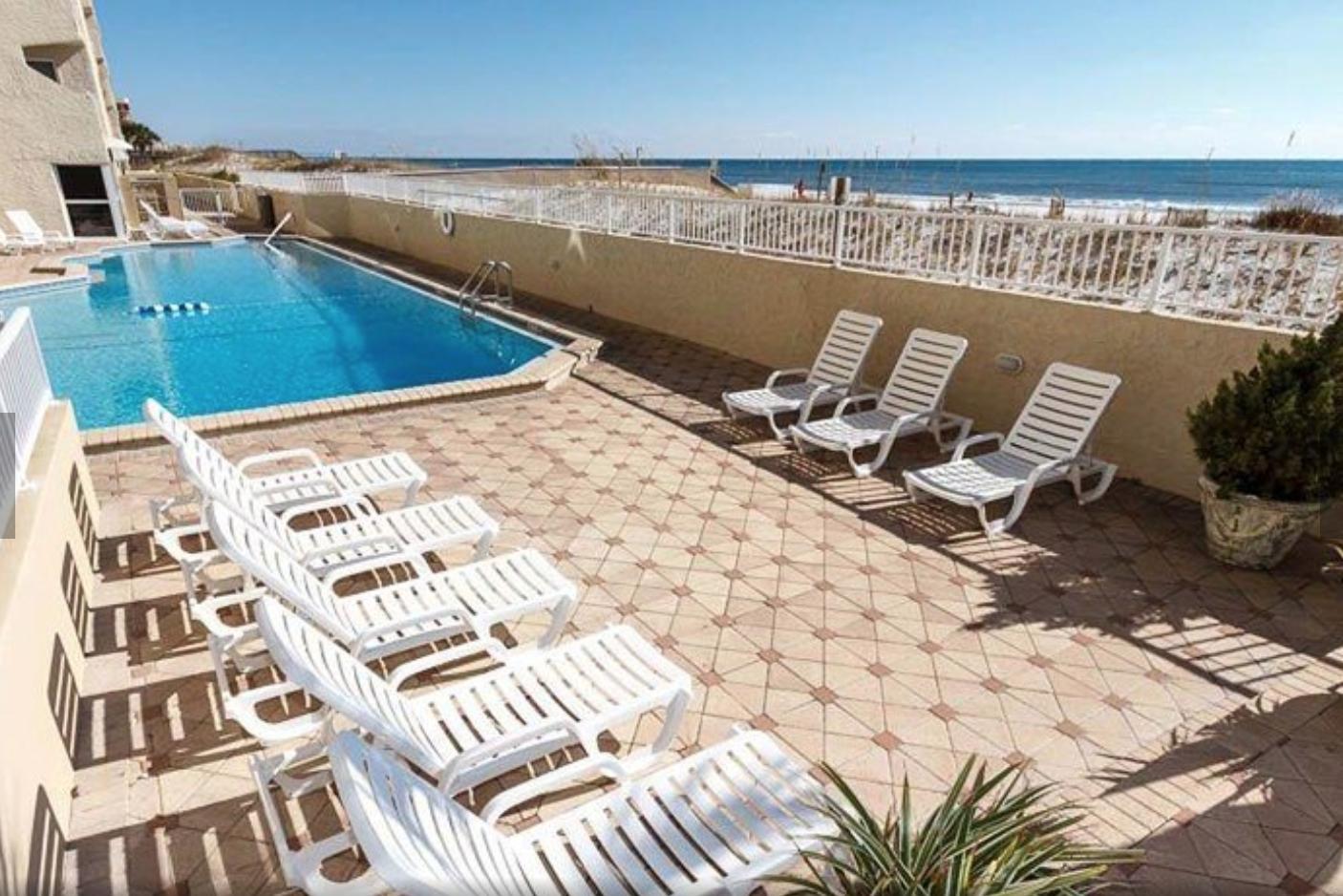 ISLAND ECHO CONDO - Residential