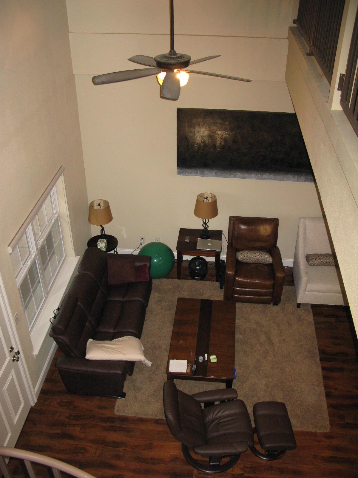 TWO STORY CONDO IN THE PLAZA OFFICE CONDO COMPLEX. LARGE FLOOR PLAN WITH 1800 SQUARE FT OF LIVING AREA. TWO BEDROOMS ON THE FIRST FLOOR OF THE UNIT WITH LARGE MASTER BEDROOM ON THE SECOND FLOOR. KITCHEN APPLIANCES 4 YEARS NEW STAINLESS STEEL GE PROFILE. CLOSE TO THE BEACH.