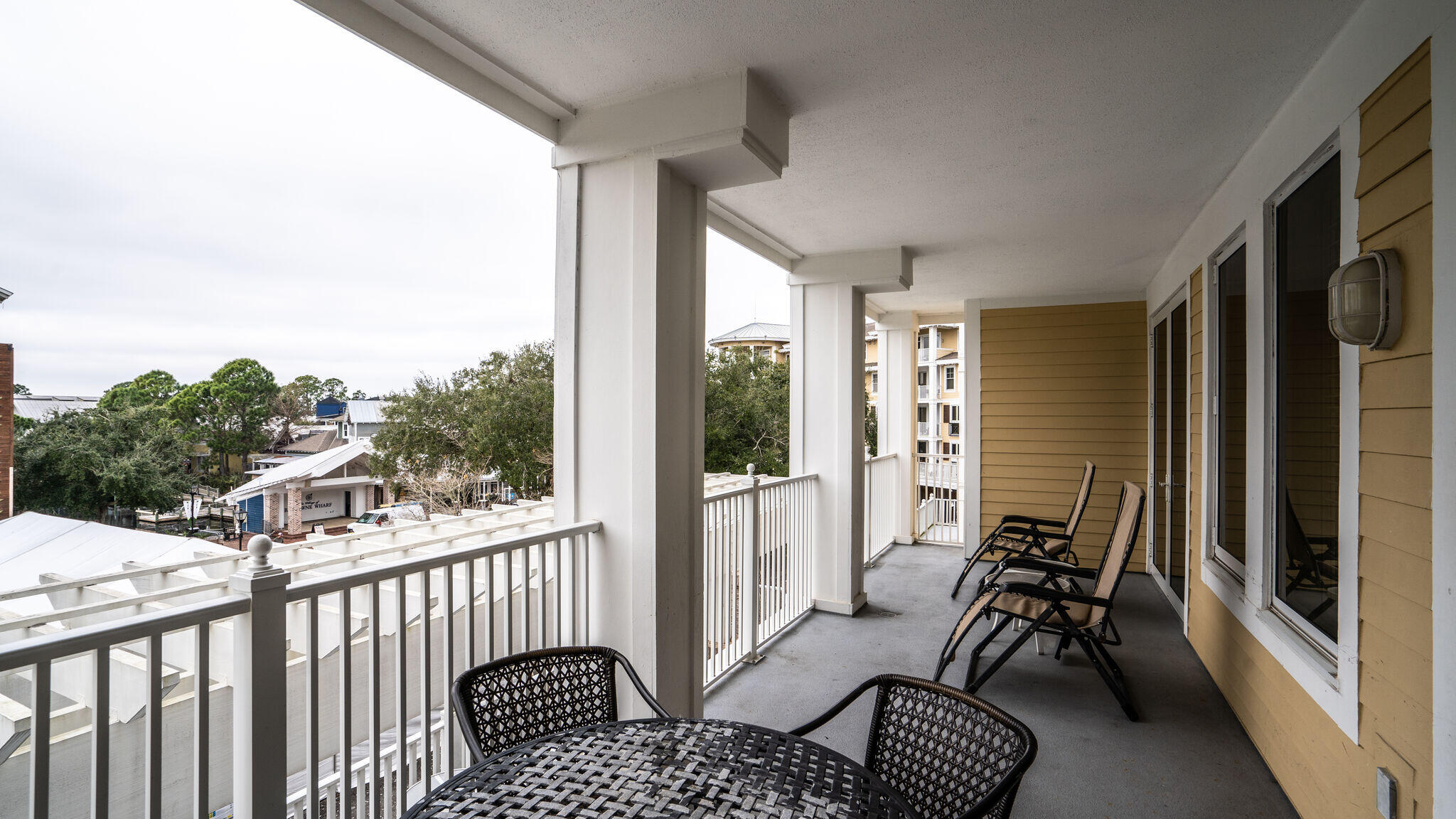 OBSERVATION POINT - Residential