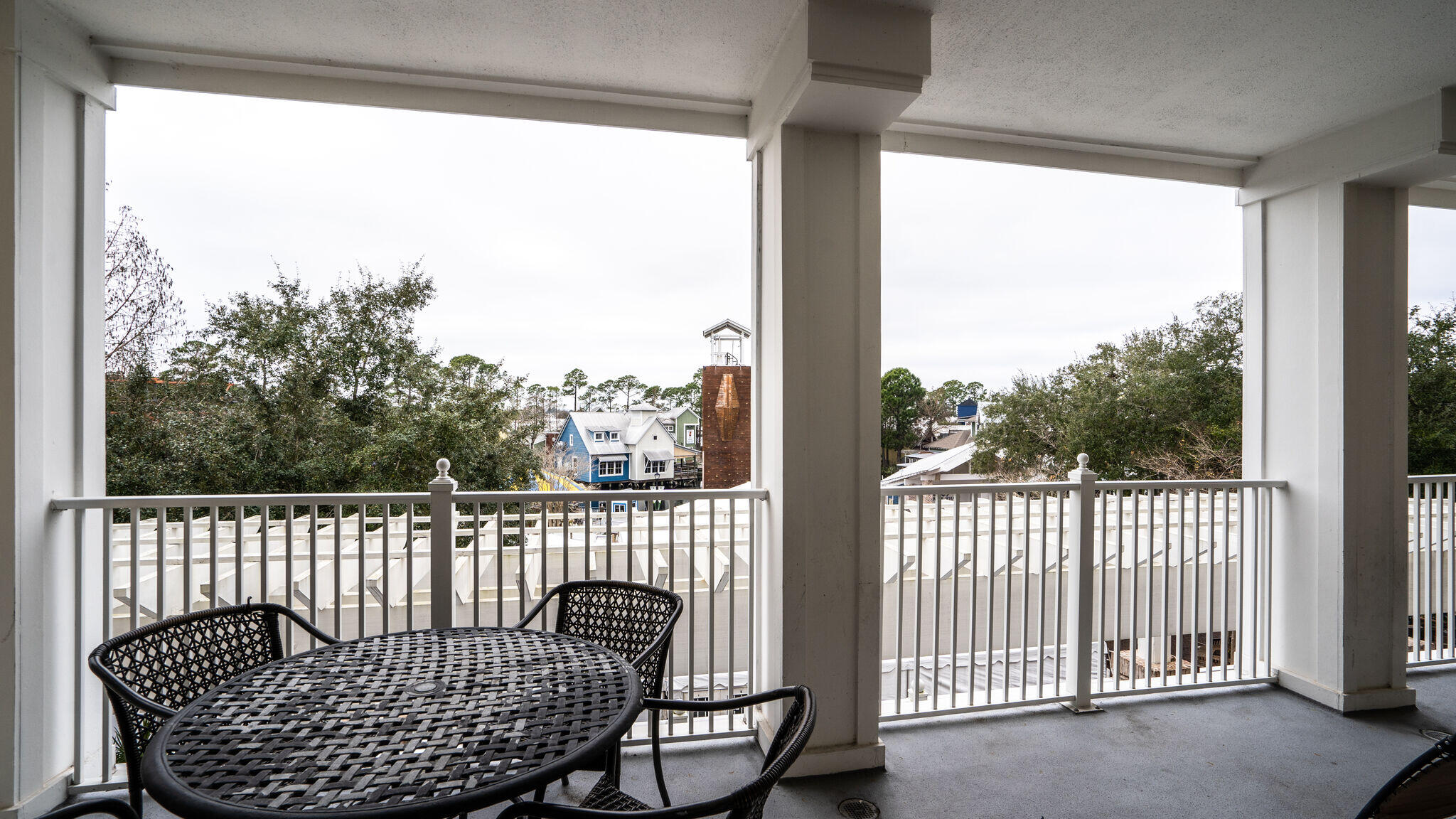 OBSERVATION POINT - Residential