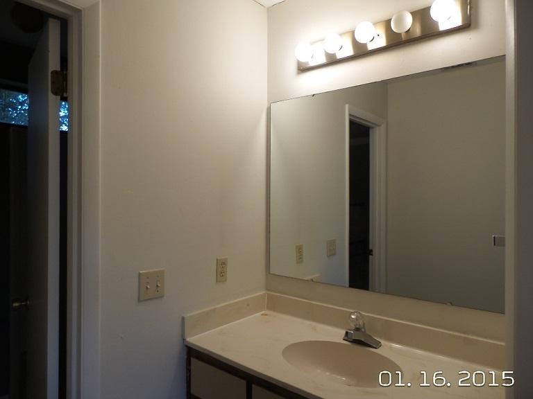 GREEN ARBOR T/H - Residential Lease