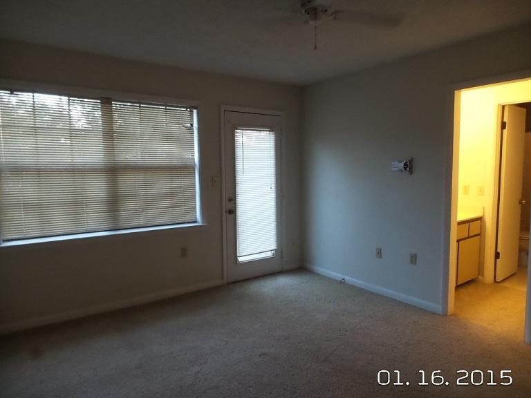 GREEN ARBOR T/H - Residential Lease