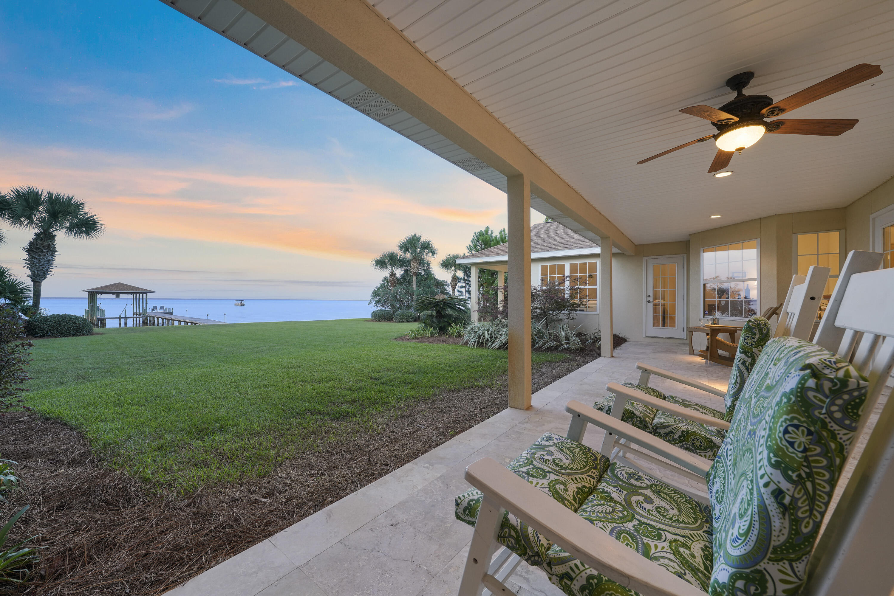 FLAMINGO BEACH - Residential