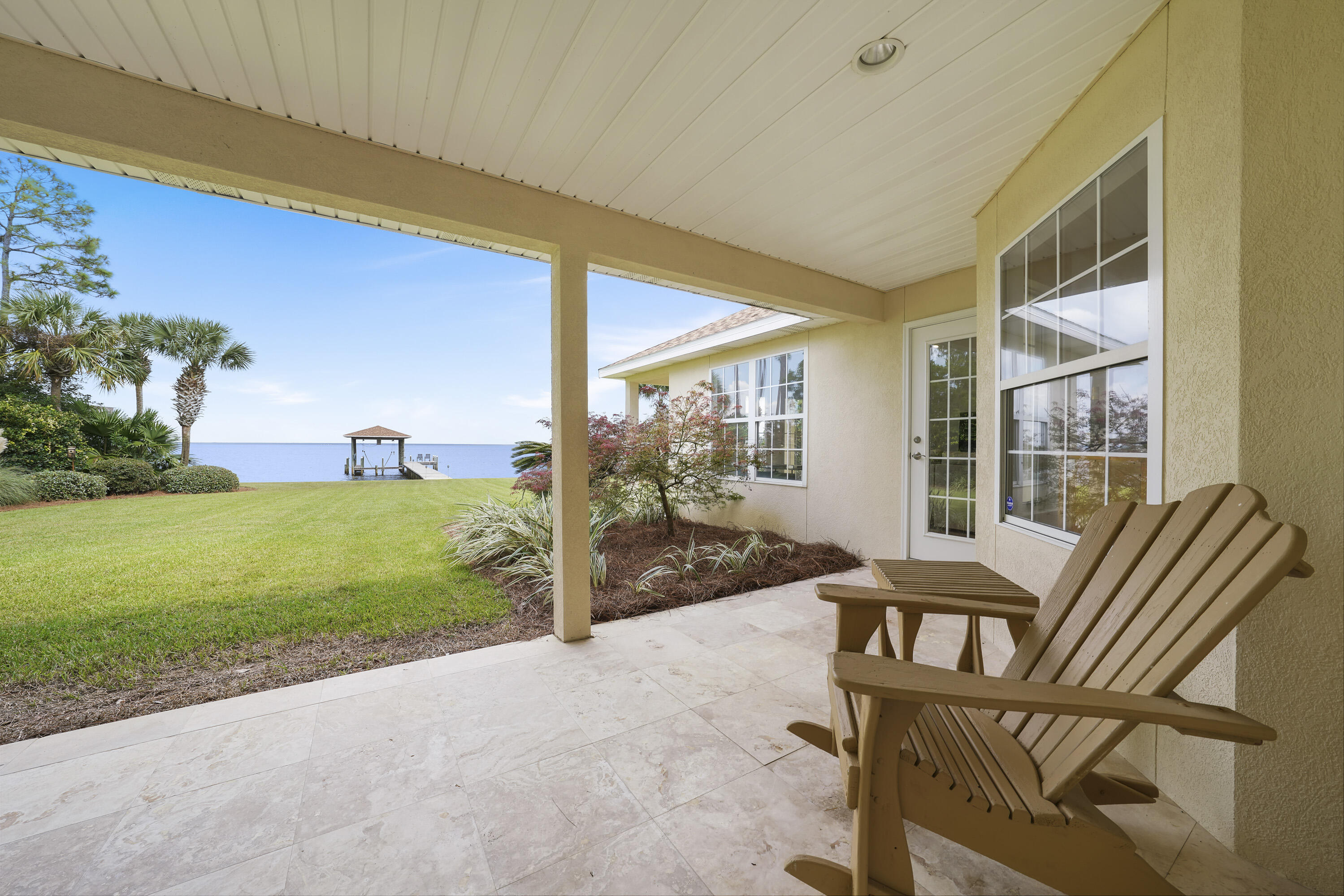 FLAMINGO BEACH - Residential