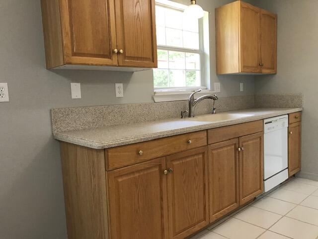 GRANDVIEW HEIGHTS - Residential Lease