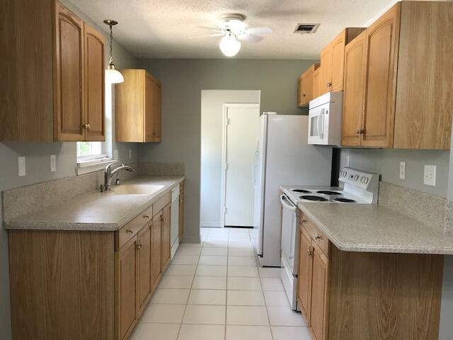 GRANDVIEW HEIGHTS - Residential Lease