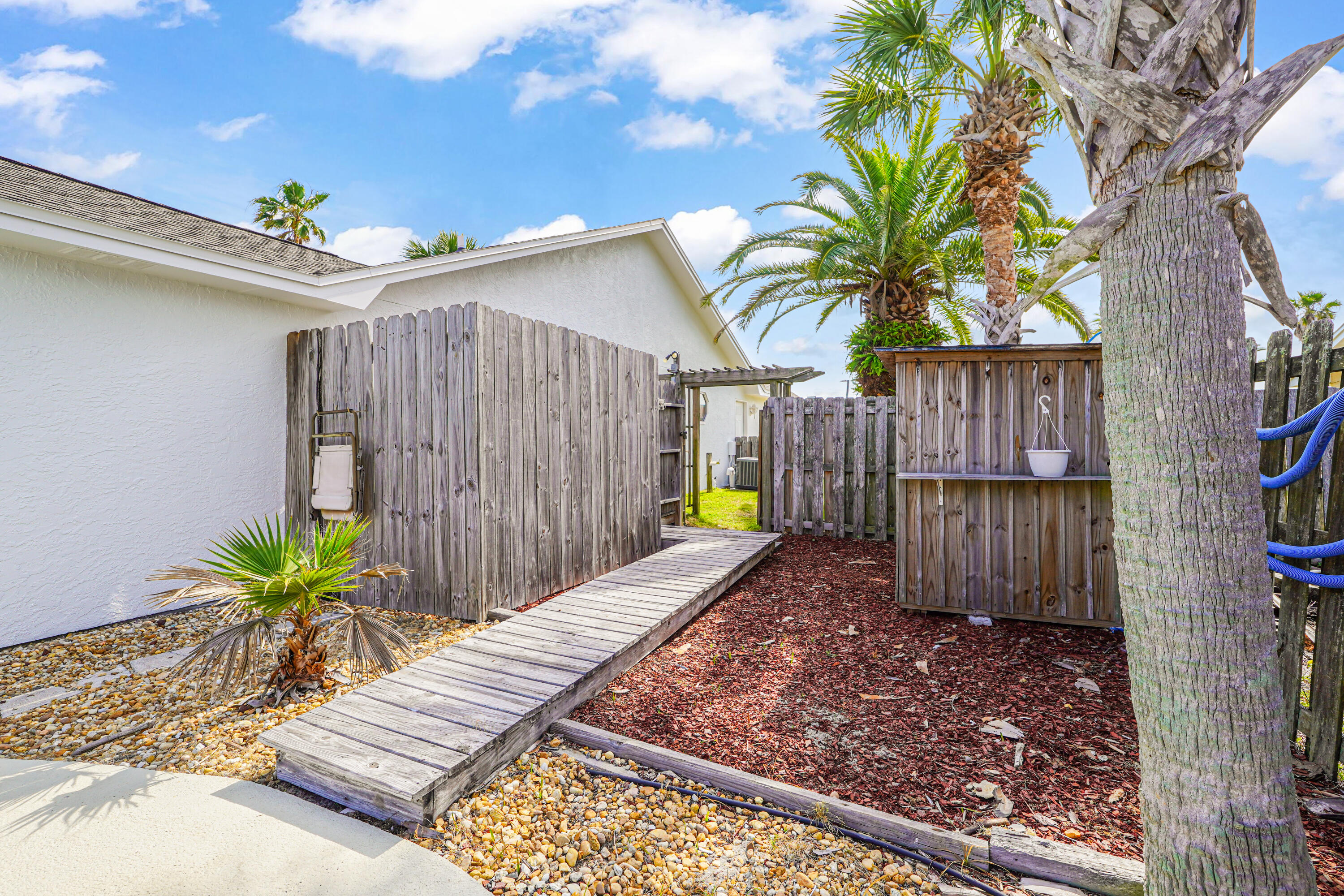 Seaclusion Beach - Residential