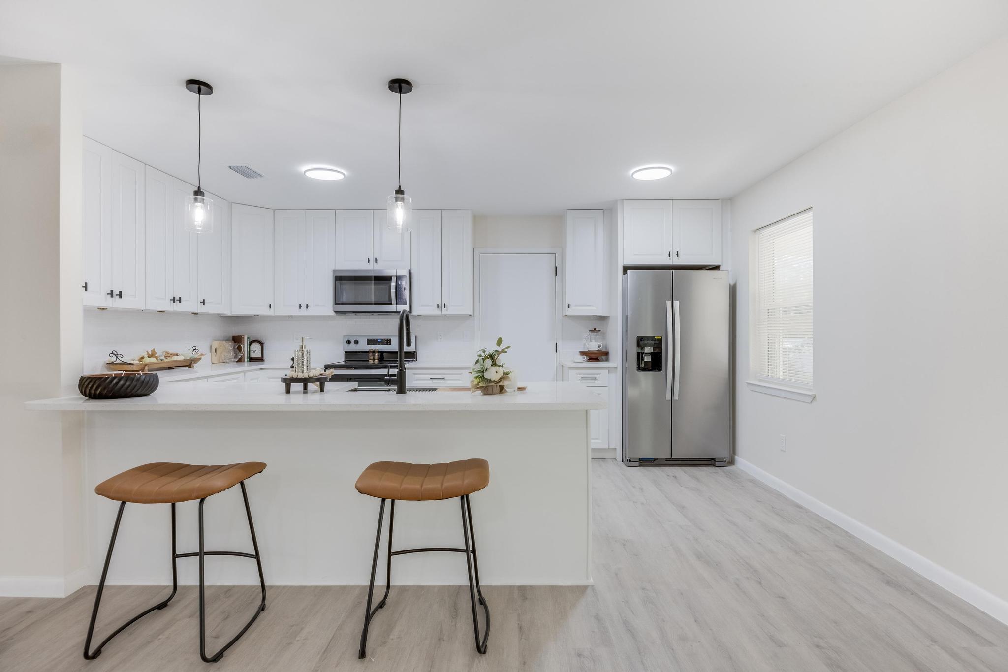 HOLLY HILLS - Residential