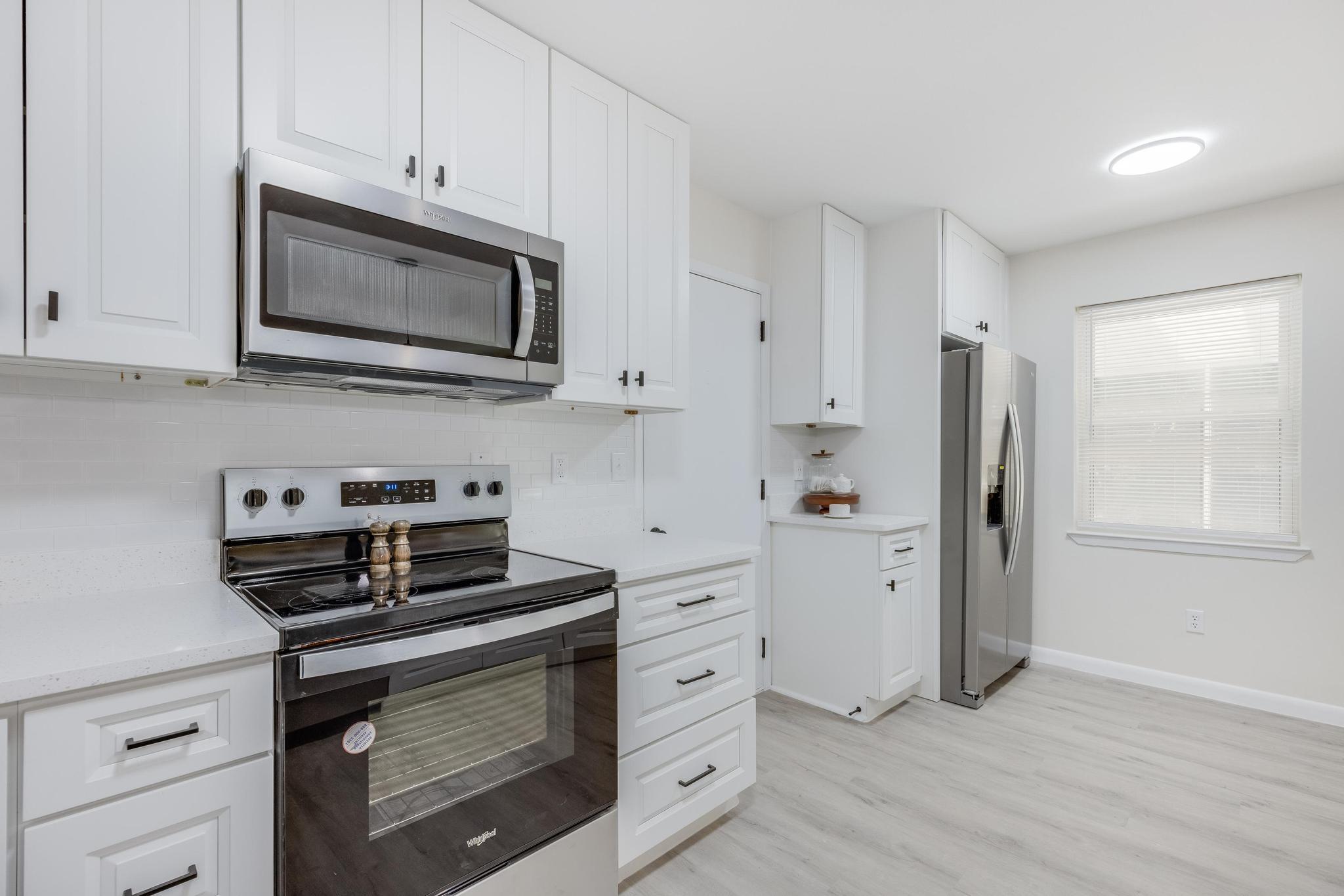 HOLLY HILLS - Residential