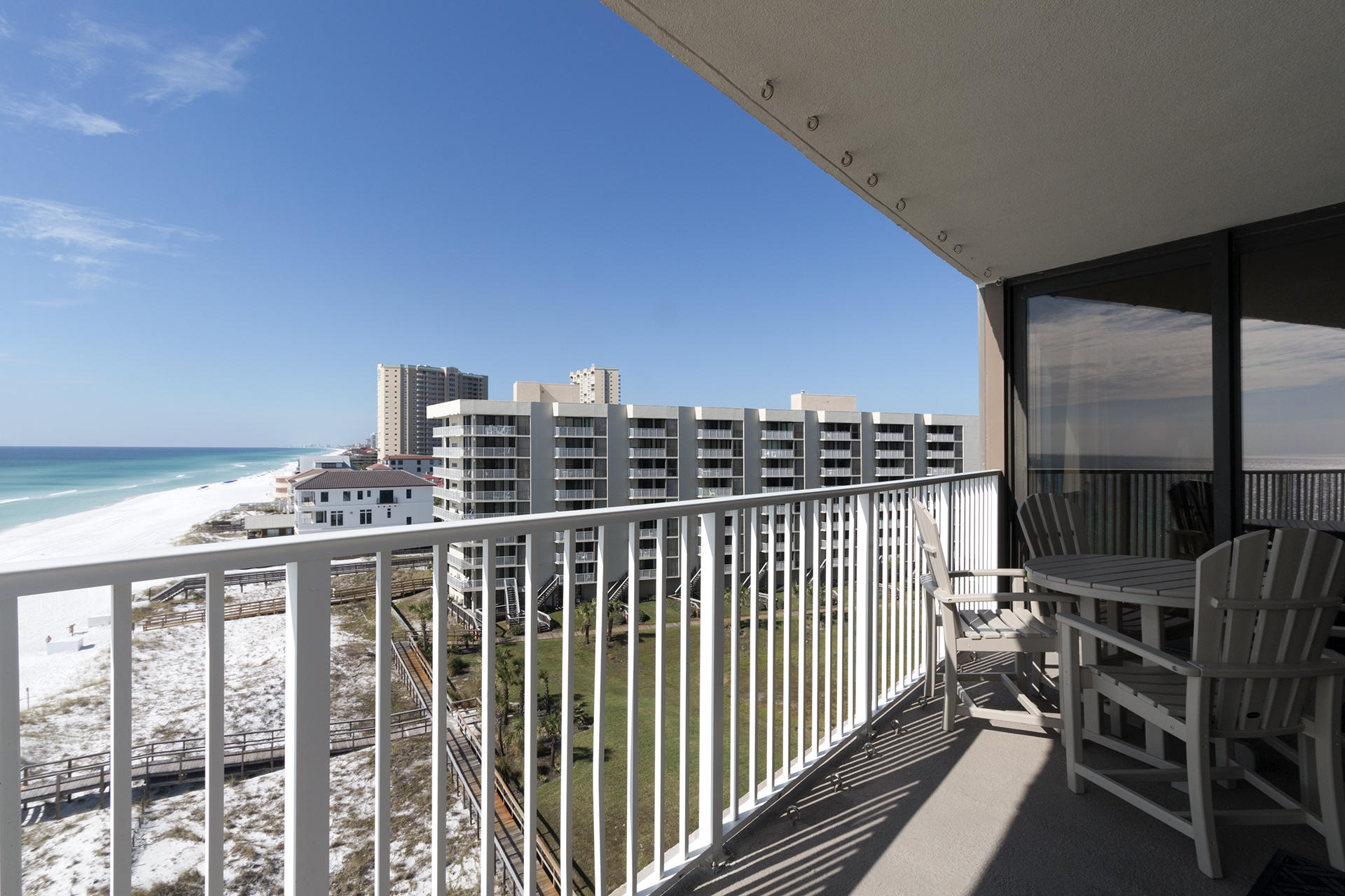 MAINSAIL CONDO PH 1 - Residential