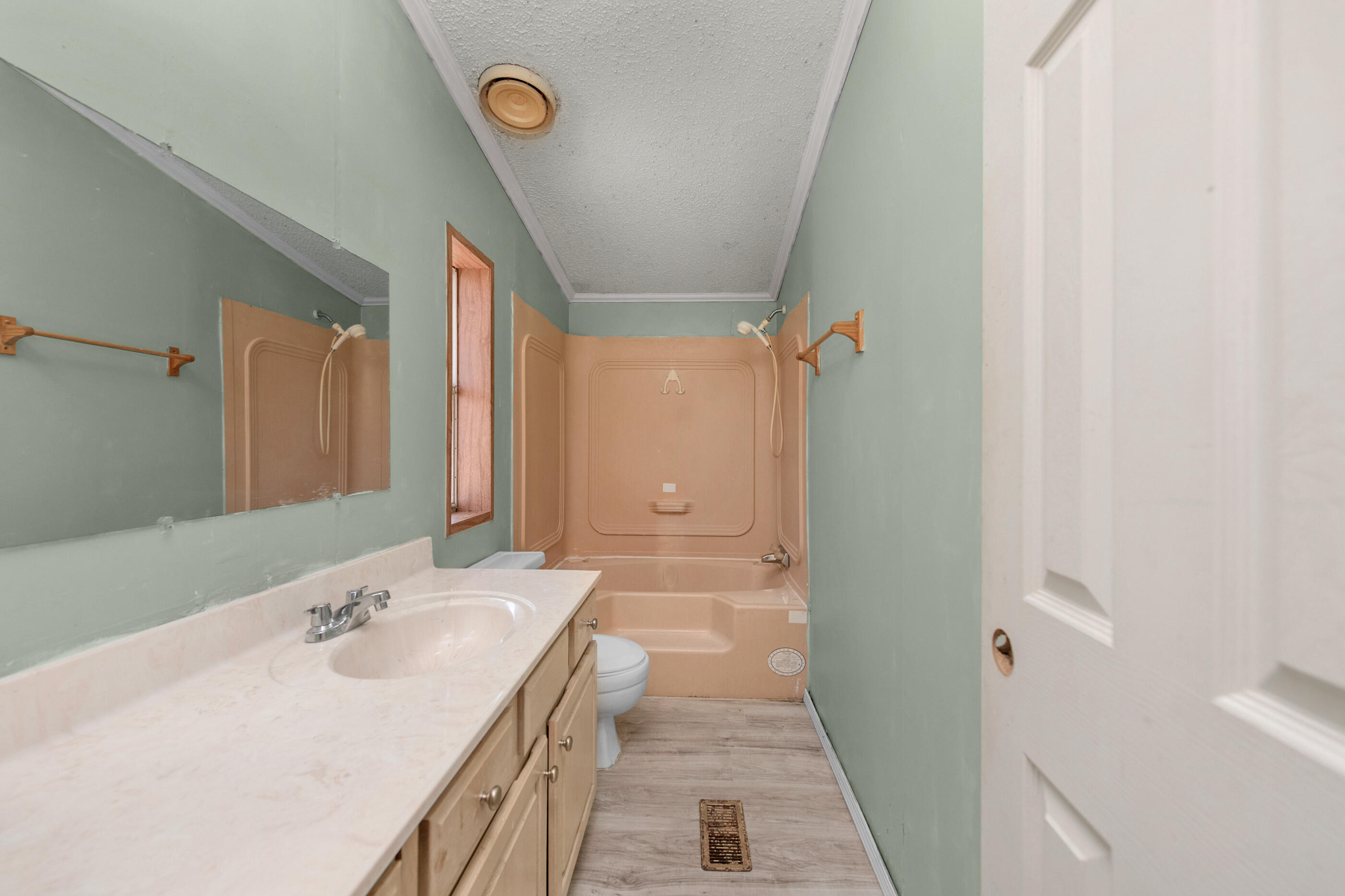 WYNNEHAVEN BEACH ESTATES - Residential