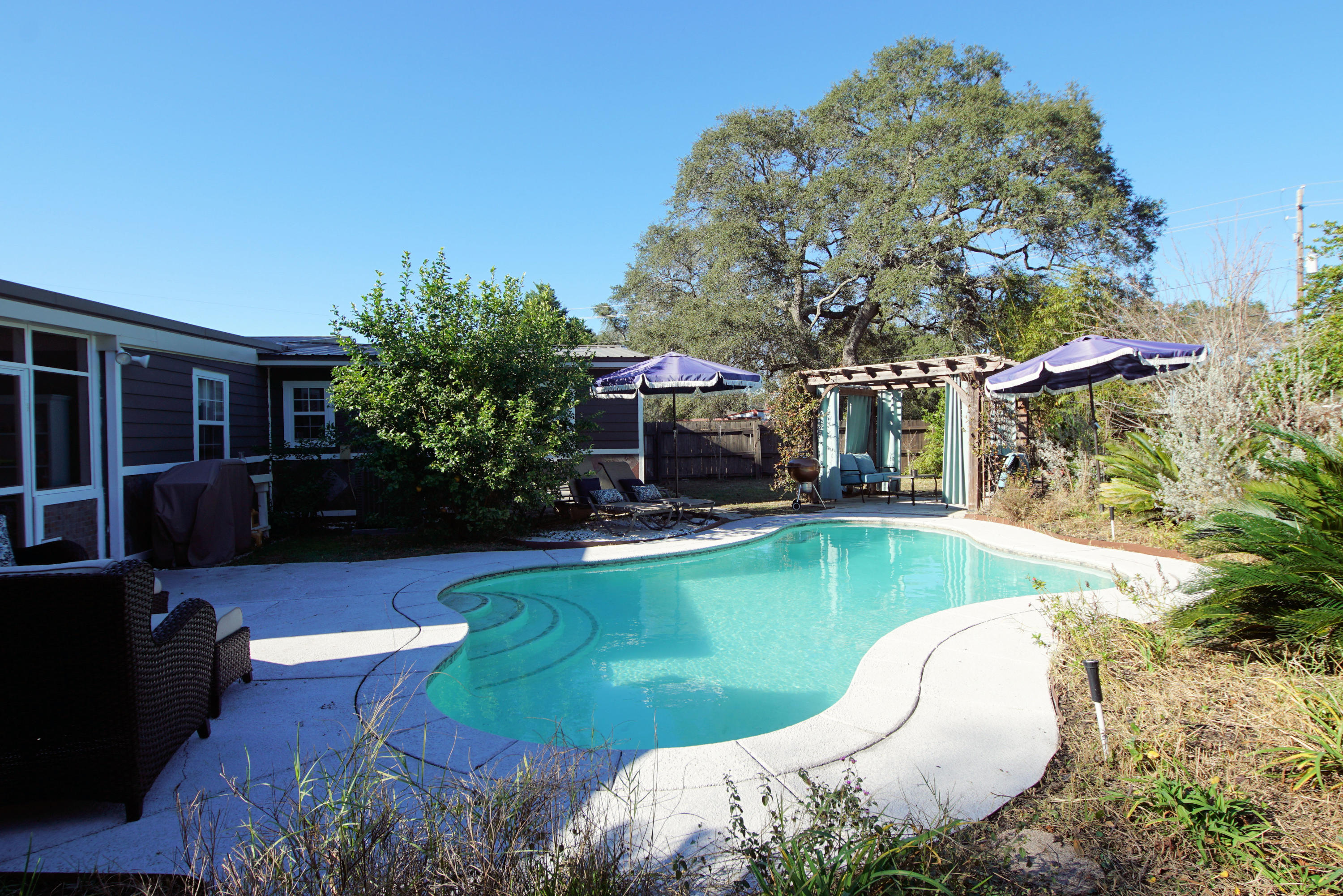 GARNIERS BEACH 3RD - Residential