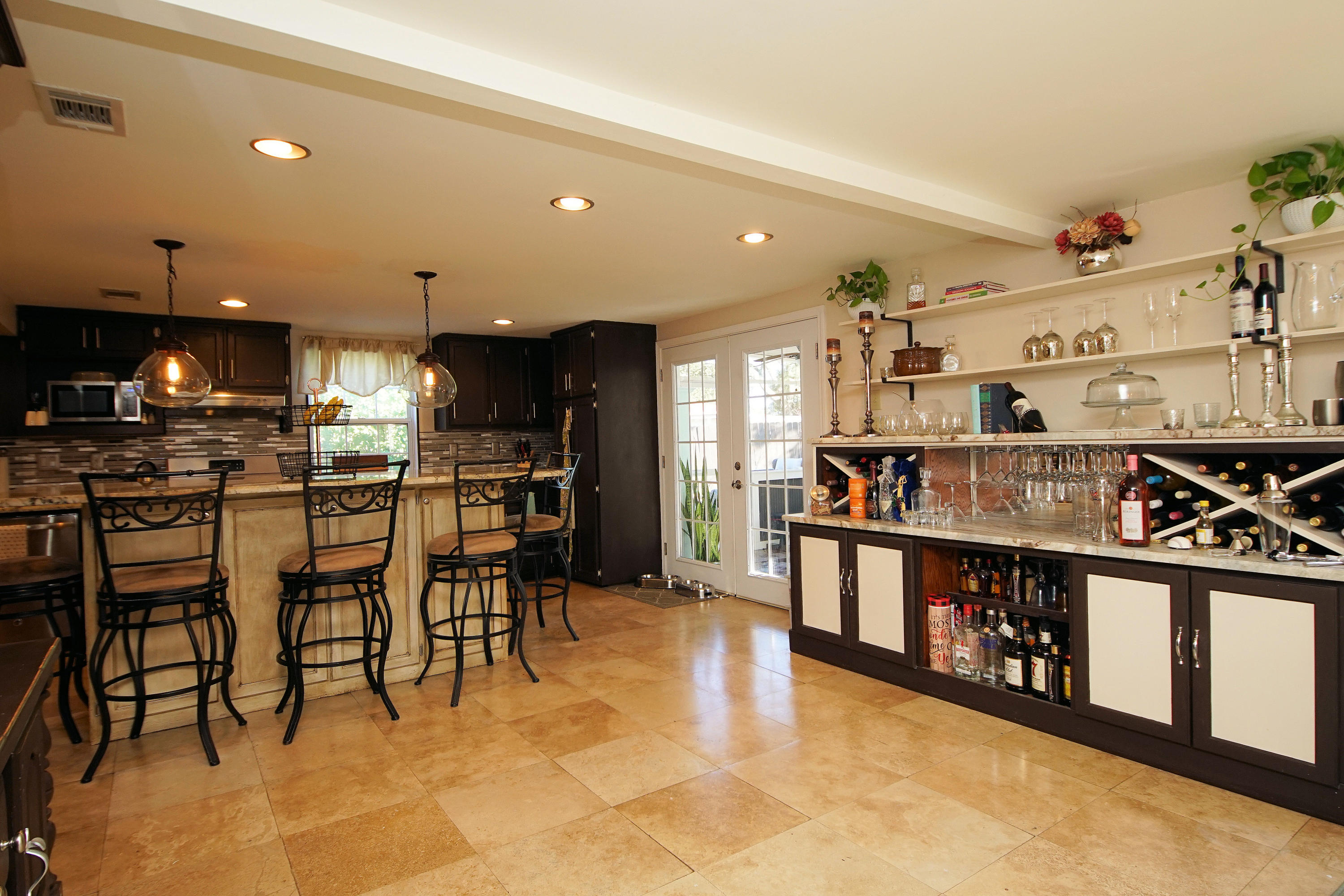 GARNIERS BEACH 3RD - Residential