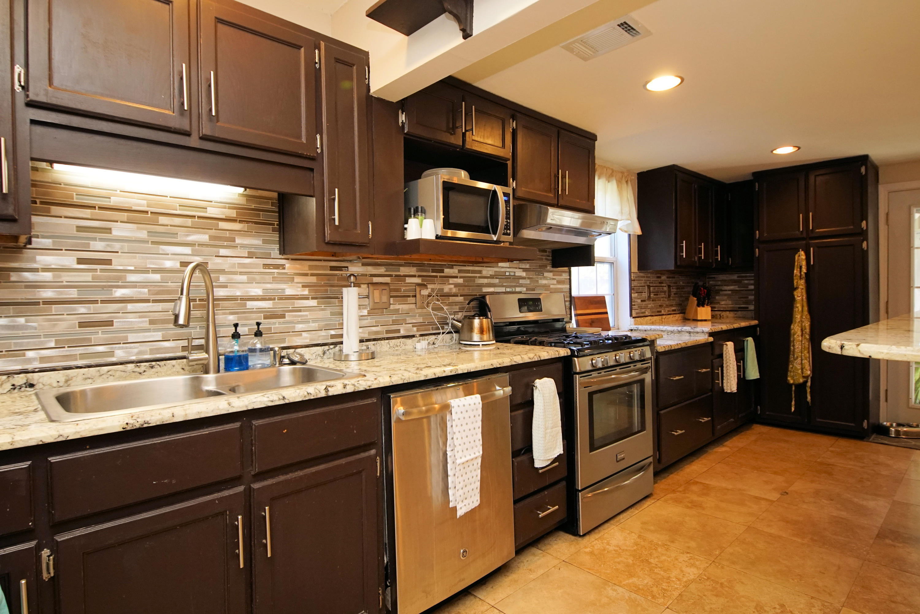 GARNIERS BEACH 3RD - Residential