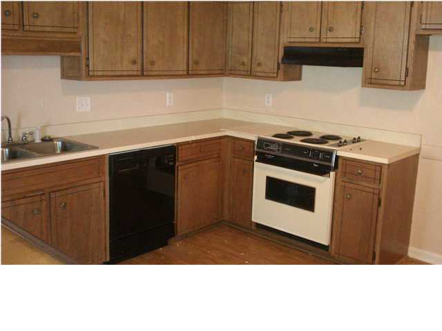 KELLY HILL ESTATES - Residential Lease