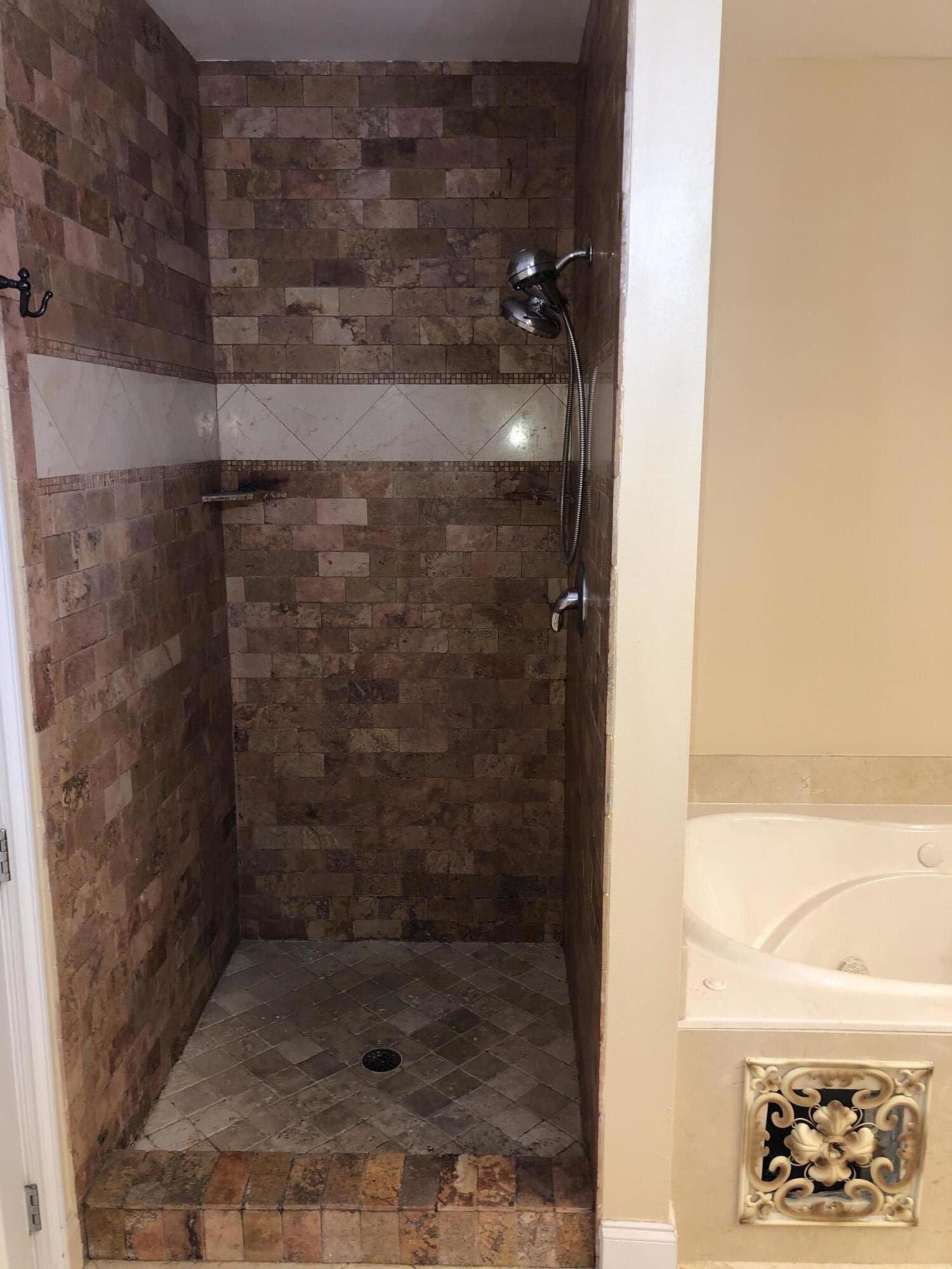 SIDES MORENO POINT WEST - Residential