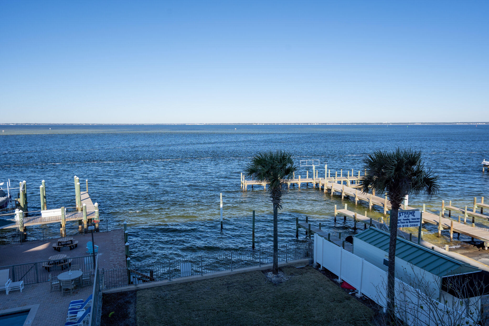 SIDES MORENO POINT WEST - Residential