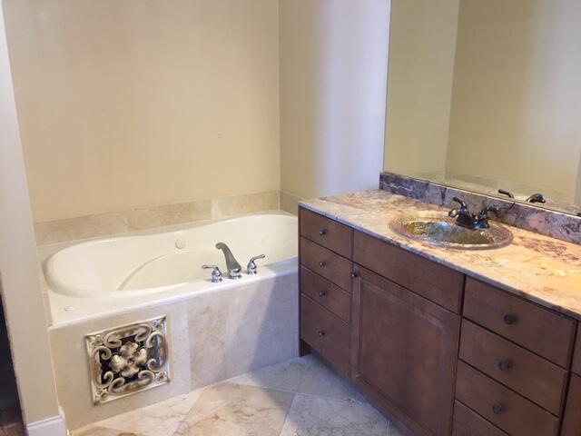 SIDES MORENO POINT WEST - Residential