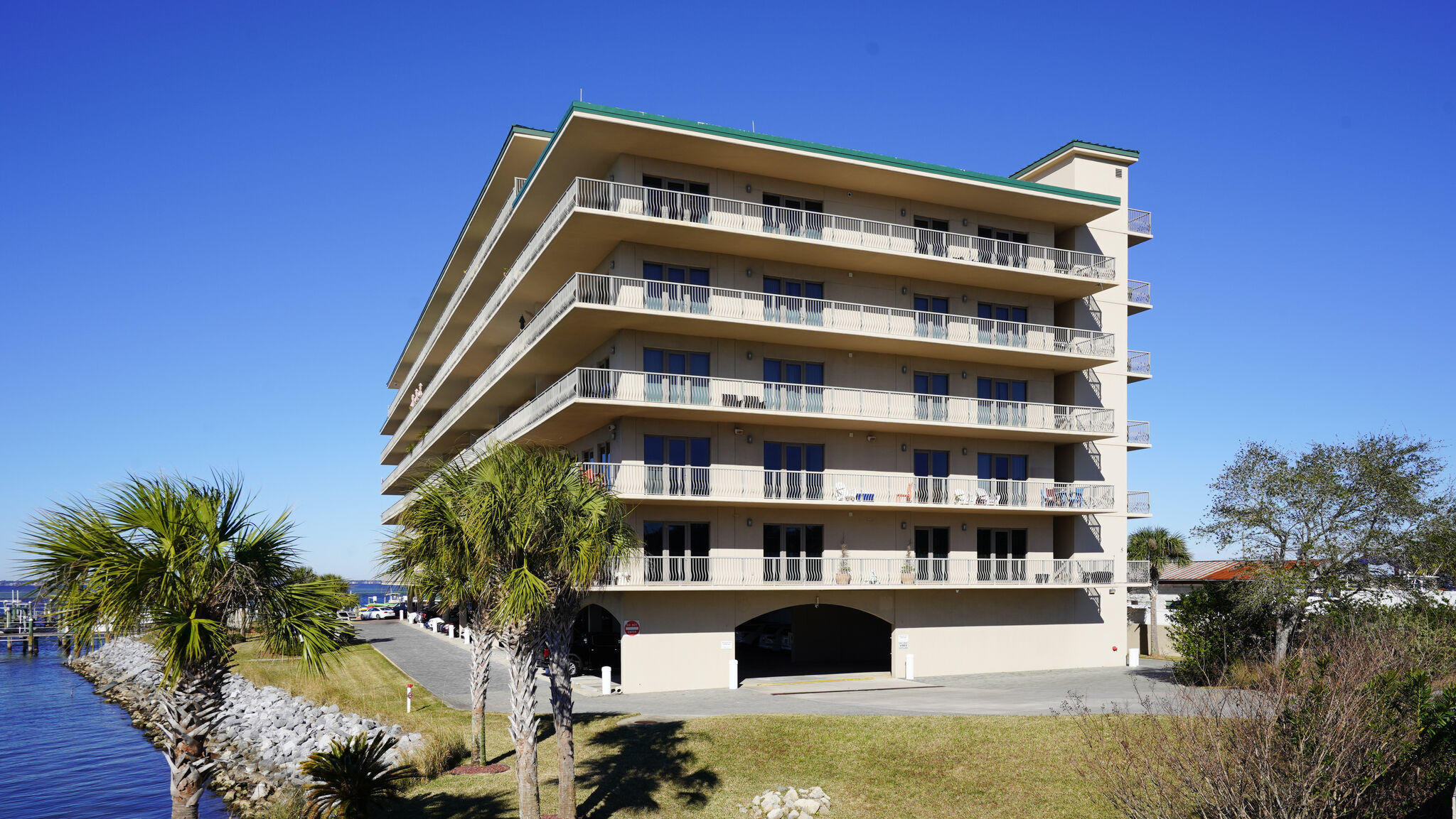 SIDES MORENO POINT WEST - Residential