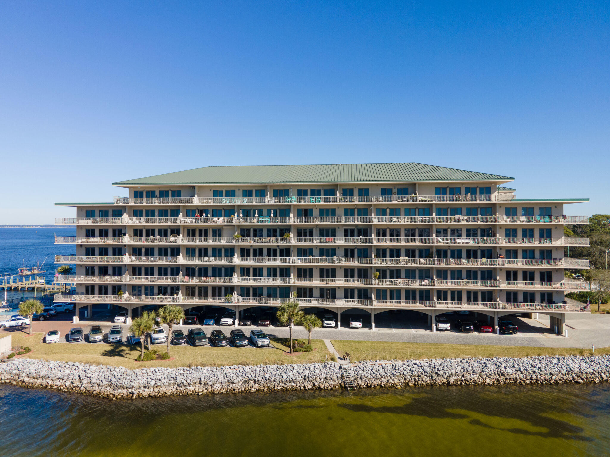 SIDES MORENO POINT WEST - Residential